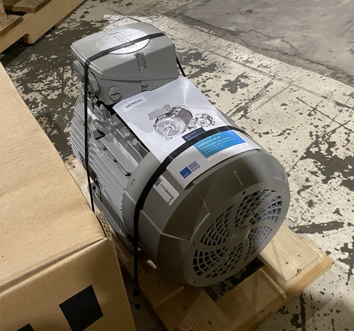 Siemens 1LE1023-1CB23-5AF4 Eagle Line SIMOTICS NEMA Premium Eff. Motor - Maverick Industrial Sales