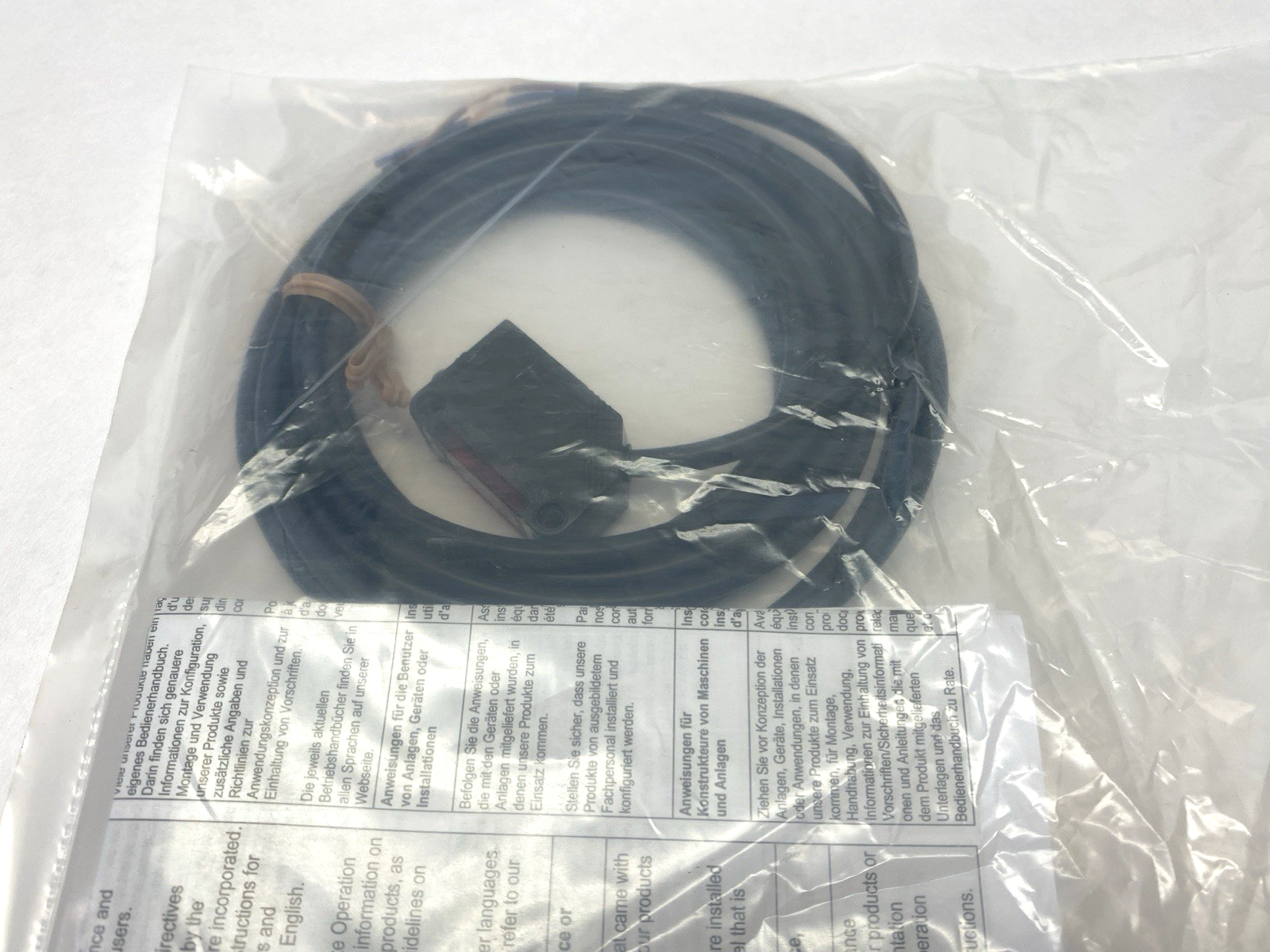 Omron E3Z-R81 Photoelectric Sensor 12-24VDC 2m - Maverick Industrial Sales