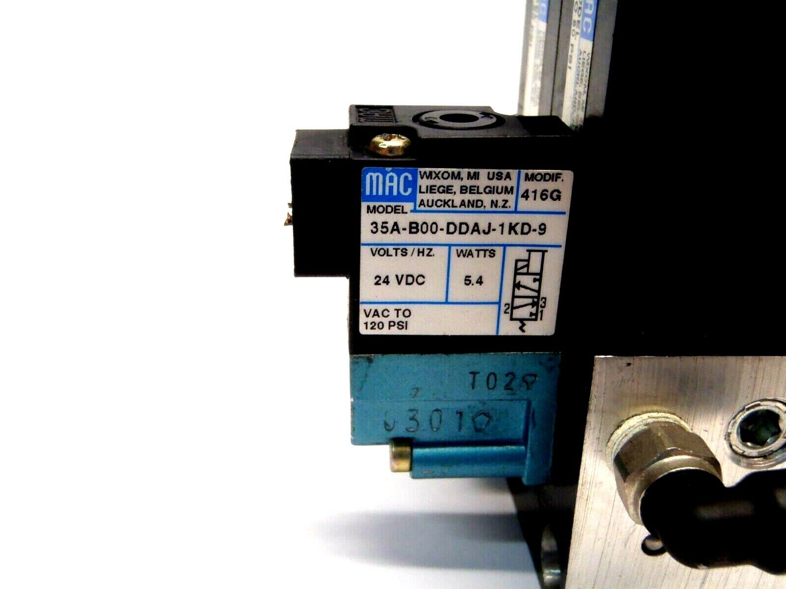 Mac Valves PR92C-M0AB (2) & 35A-B00-DDAJ-1KD Solenoid Valve On Manifold Block - Maverick Industrial Sales