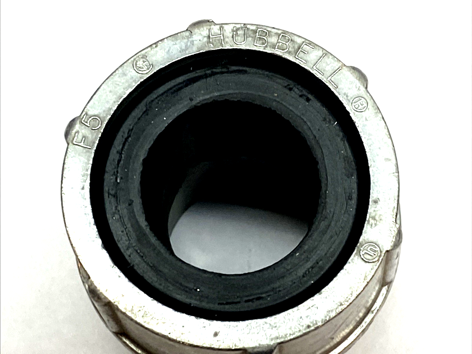 Hubbell F5 Cord Connector 1-1/4" NPT - Maverick Industrial Sales