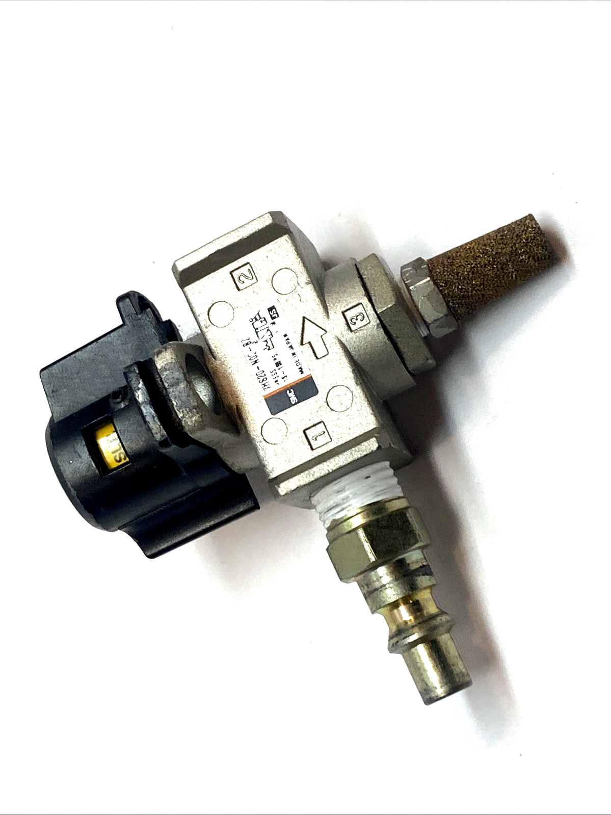 VHS20-N02-BZ | SMC 1/4" NPT Lockout Pressure Relief 3-Port Valve 15–145 PSI - Used - Maverick Industrial Sales