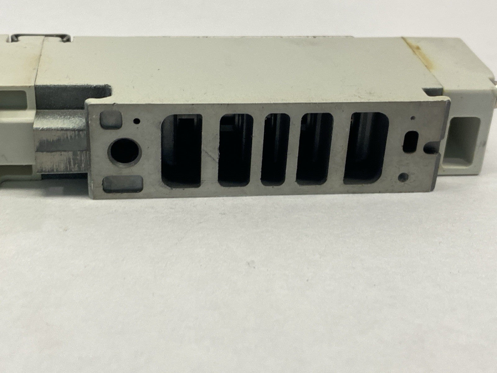 SMC VQ2100N-5 Pneumatic Solenoid Valve 5 Port 24VDC 1W - Maverick Industrial Sales
