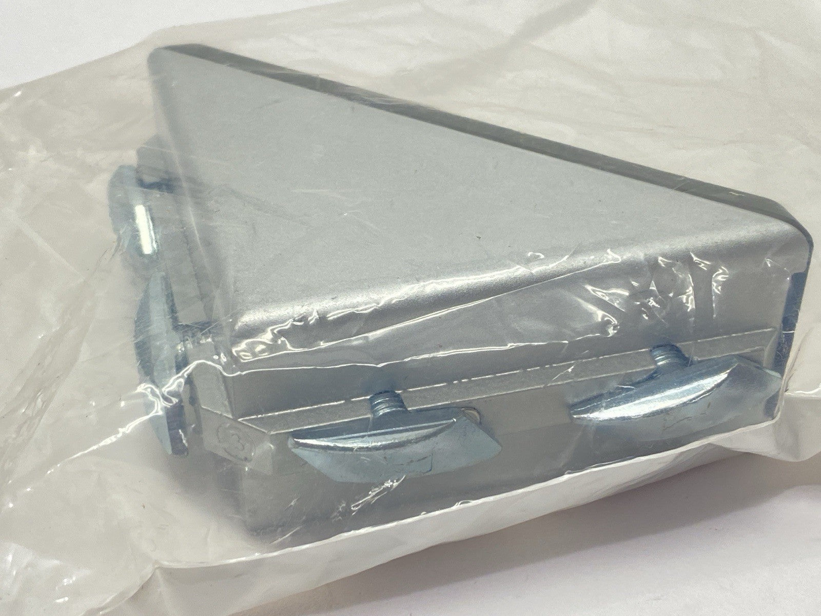 Alu Connection 146831 Pre-Assembled Magnet With Rhombus Screw Slot 80mm - Maverick Industrial Sales