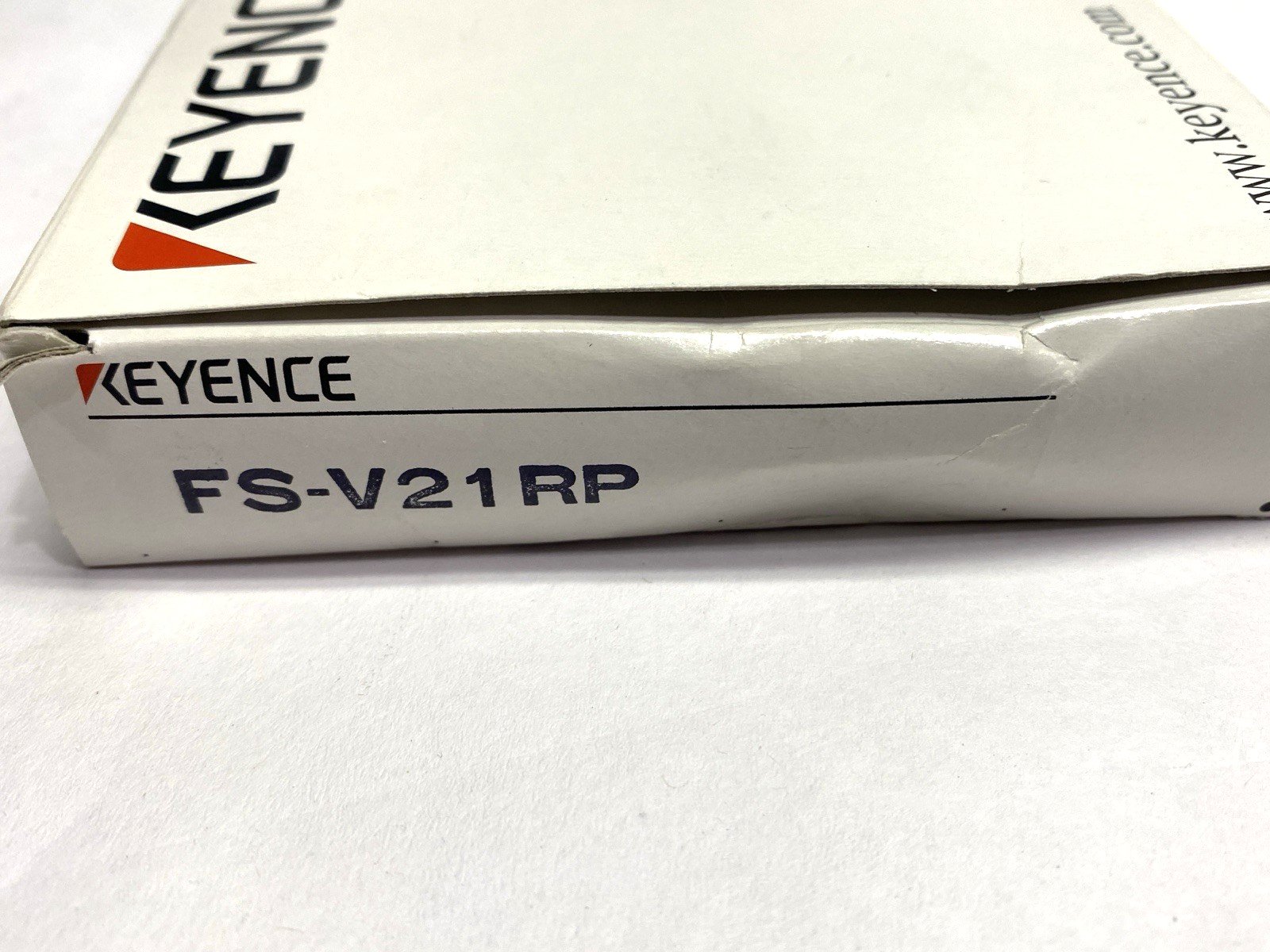 Keyence FS-V21RP Fiber Amplifier Cable Type Main Unit - Maverick Industrial Sales
