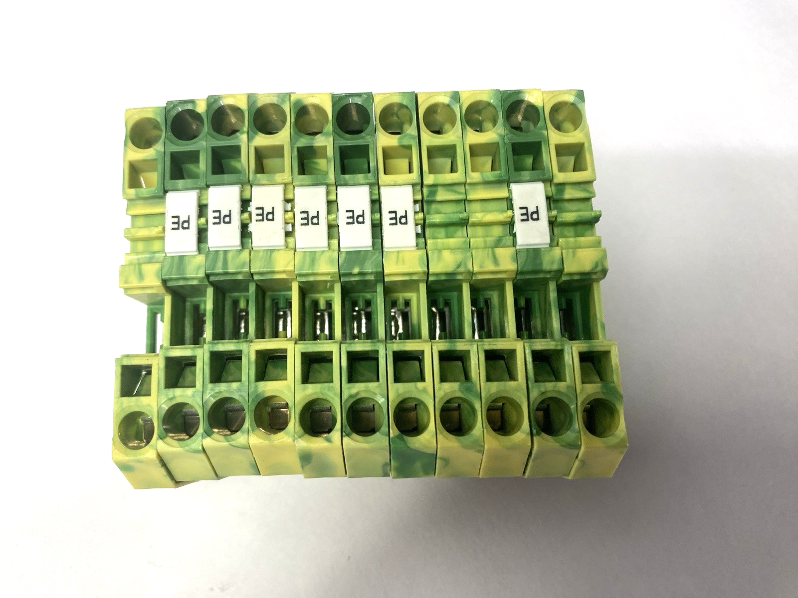 281-907 | Wago Ground Terminal Block 2-Conductor LOT OF 11- Used - Maverick Industrial Sales