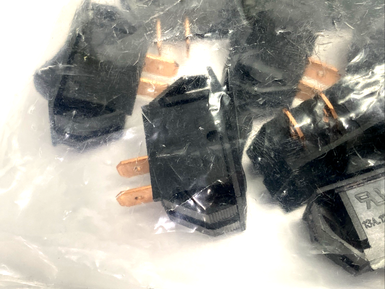 GRS-2011B-2000 | CW Industries Momentary Rocker Switch SPST-NO 13A 125V 25-PACK - New - Maverick Industrial Sales