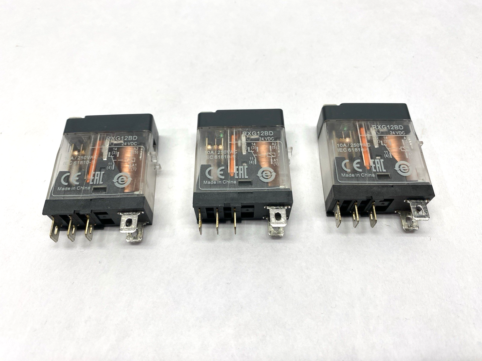 RXG12BD | Schneider Electric Interface Plug-In Relay 24VDC 10A LOT OF 3 - New – Open box - Maverick Industrial Sales