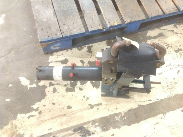 Milco MFG. 526-10172-02 Fixture Scissor Type Weld Gun 904 lbs Tip Force @ 80 psi - Maverick Industrial Sales