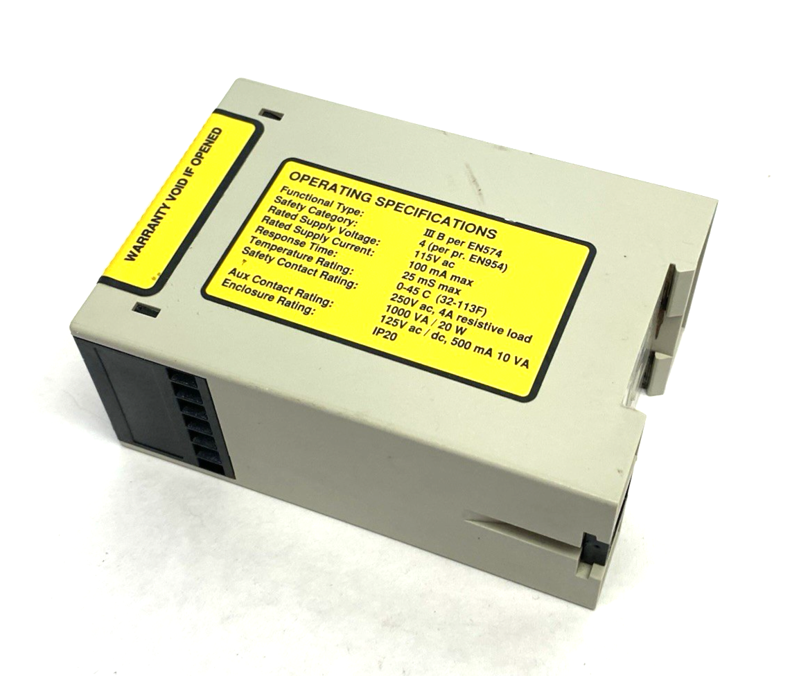 Banner Engineering AT-AM-2A DUO-Touch Two-Hand Control Button Safety Relay 71976 - Maverick Industrial Sales