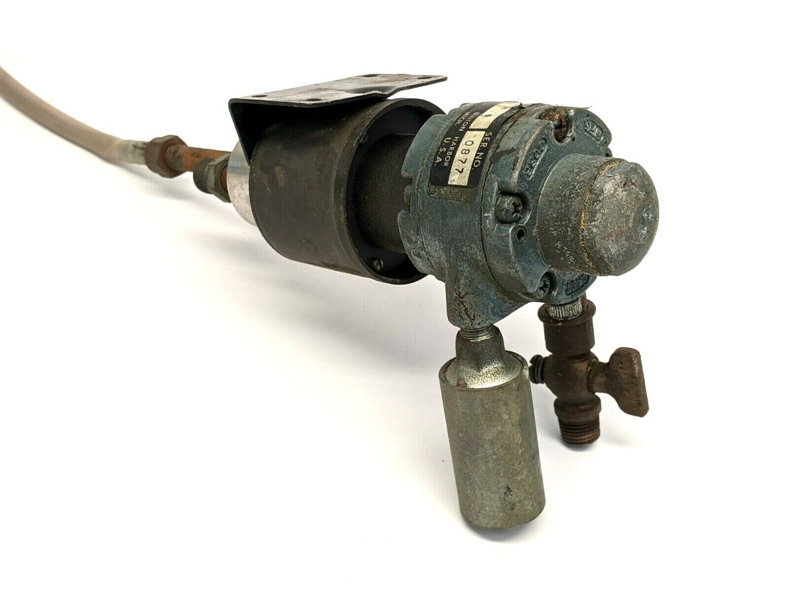 Gast 1AM-NRV-82 Air Motor w/ Paragon 5082-01 - Maverick Industrial Sales