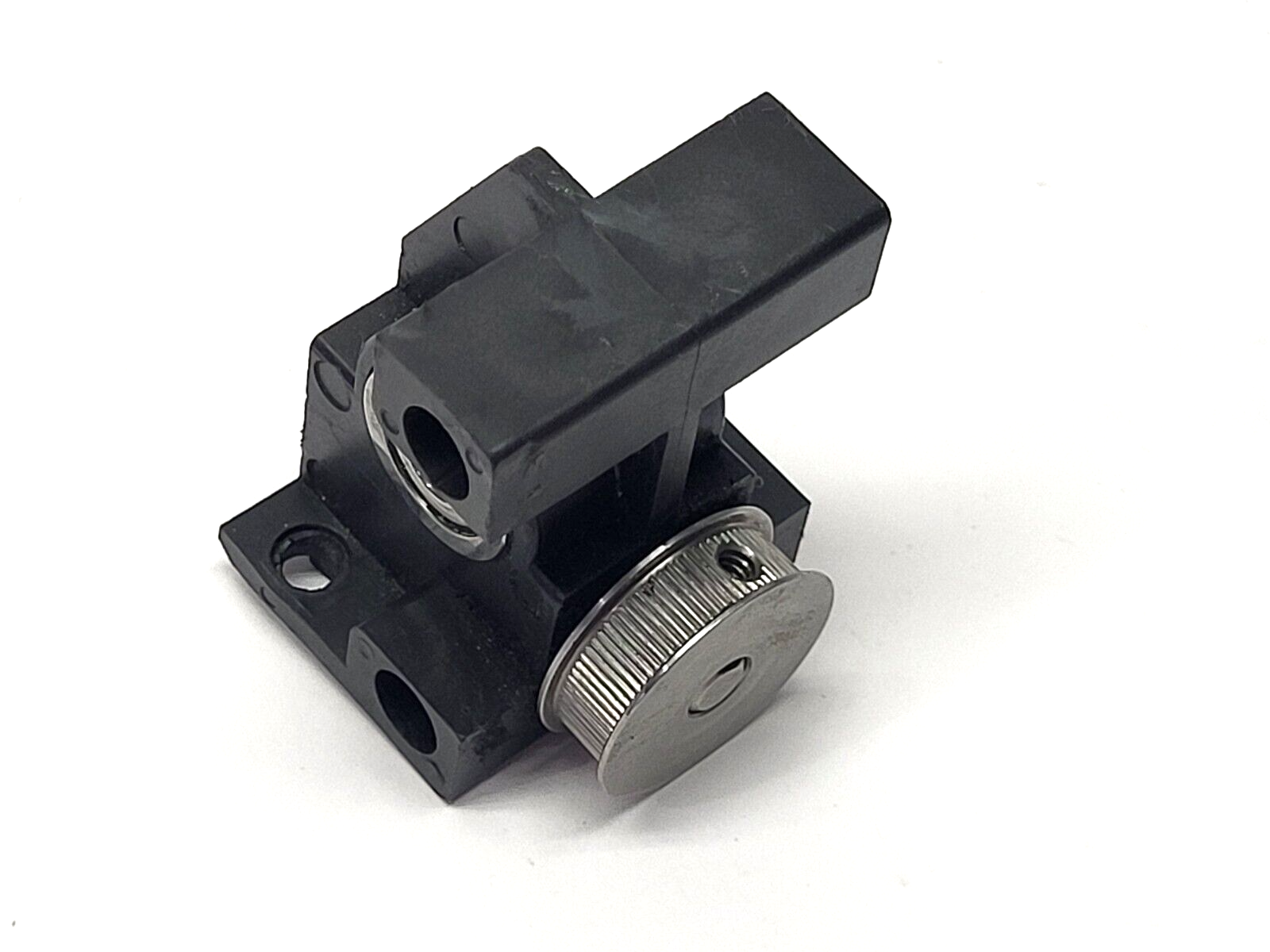 Universal 45318901 Housing UIC Instrument LOT OF 2 - Maverick Industrial Sales