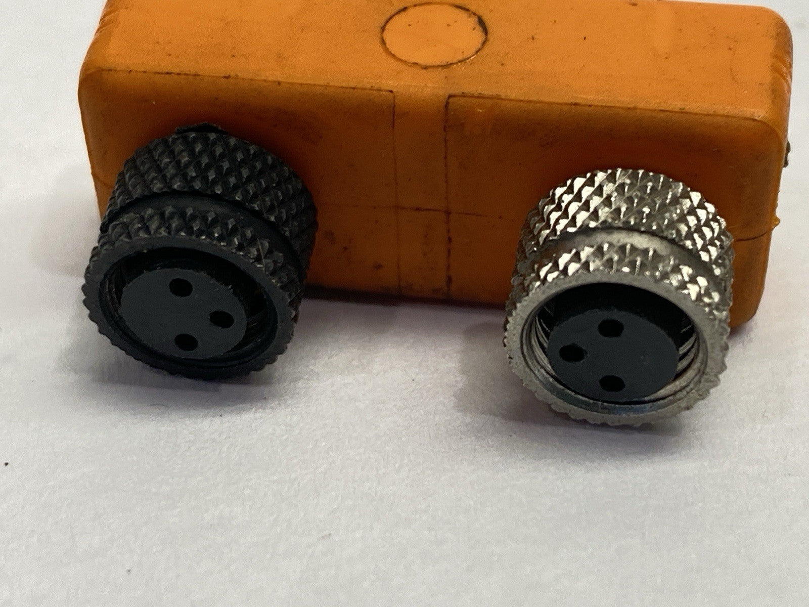 ASBS 2-M-8 | Lumberg Automation M12 4-Pin M - Dual M8 3-Pin F Splitter LOT OF 2 - Used - Maverick Industrial Sales