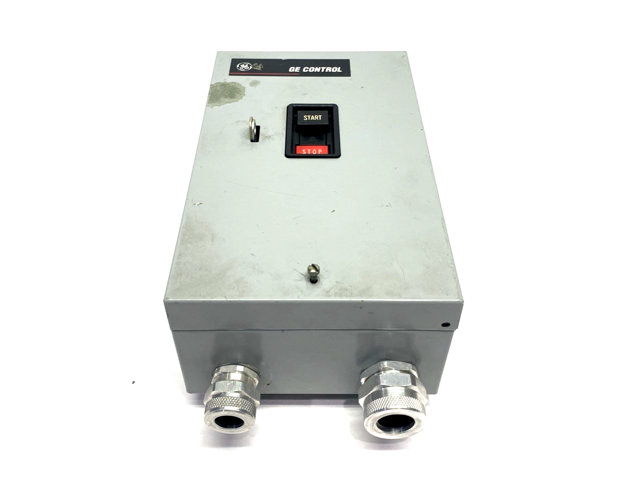 CR1062R2B | General Electric Manual Motor Starter & Enclosure 3-Pole 600VAC - For parts or not working - Maverick Industrial Sales