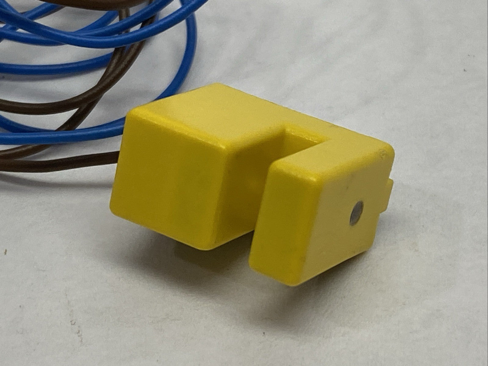 Turck Si3.5-K10-Y1 Inductive Sensor Slot-Type 2-Wire 10090 - New – Open box - Maverick Industrial Sales