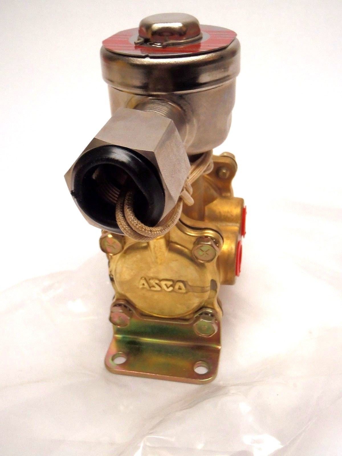 NP8316A57V | ASCO Red-Hat 3-WAY 250DC SOLENOID VALVE 17.4W 3/8" Inch Pipe - New – Open box - Maverick Industrial Sales