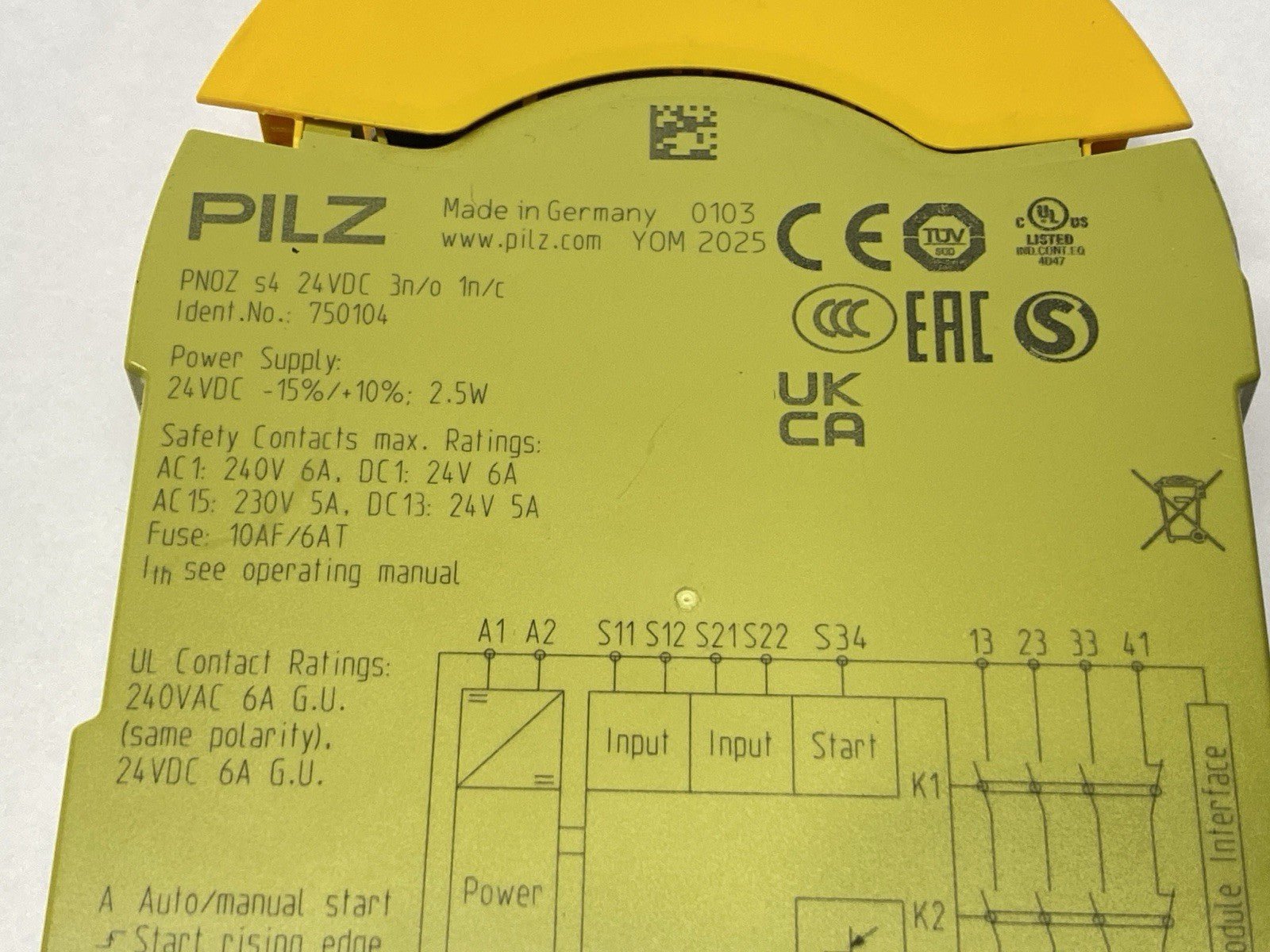 PNOZ s4 24VDC 3n/o 1n/c | Pilz Standalone Sigma Safety Relay 750104 NO TERMINALS - For parts or not working - Maverick Industrial Sales