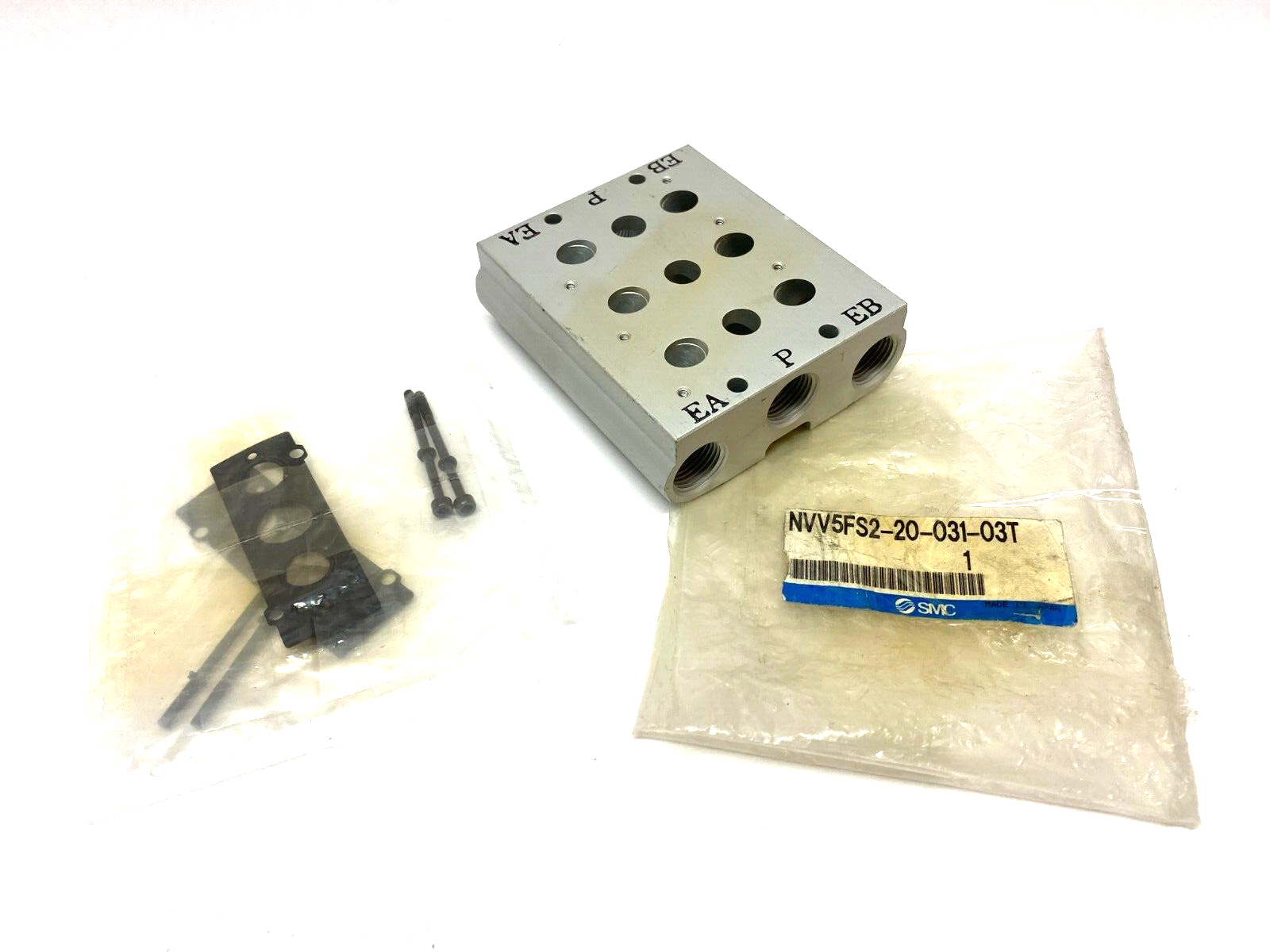 SMC NVV5FS2-20-031-03T Pneumatic Manifold 3-Port 3-Station - Maverick Industrial Sales