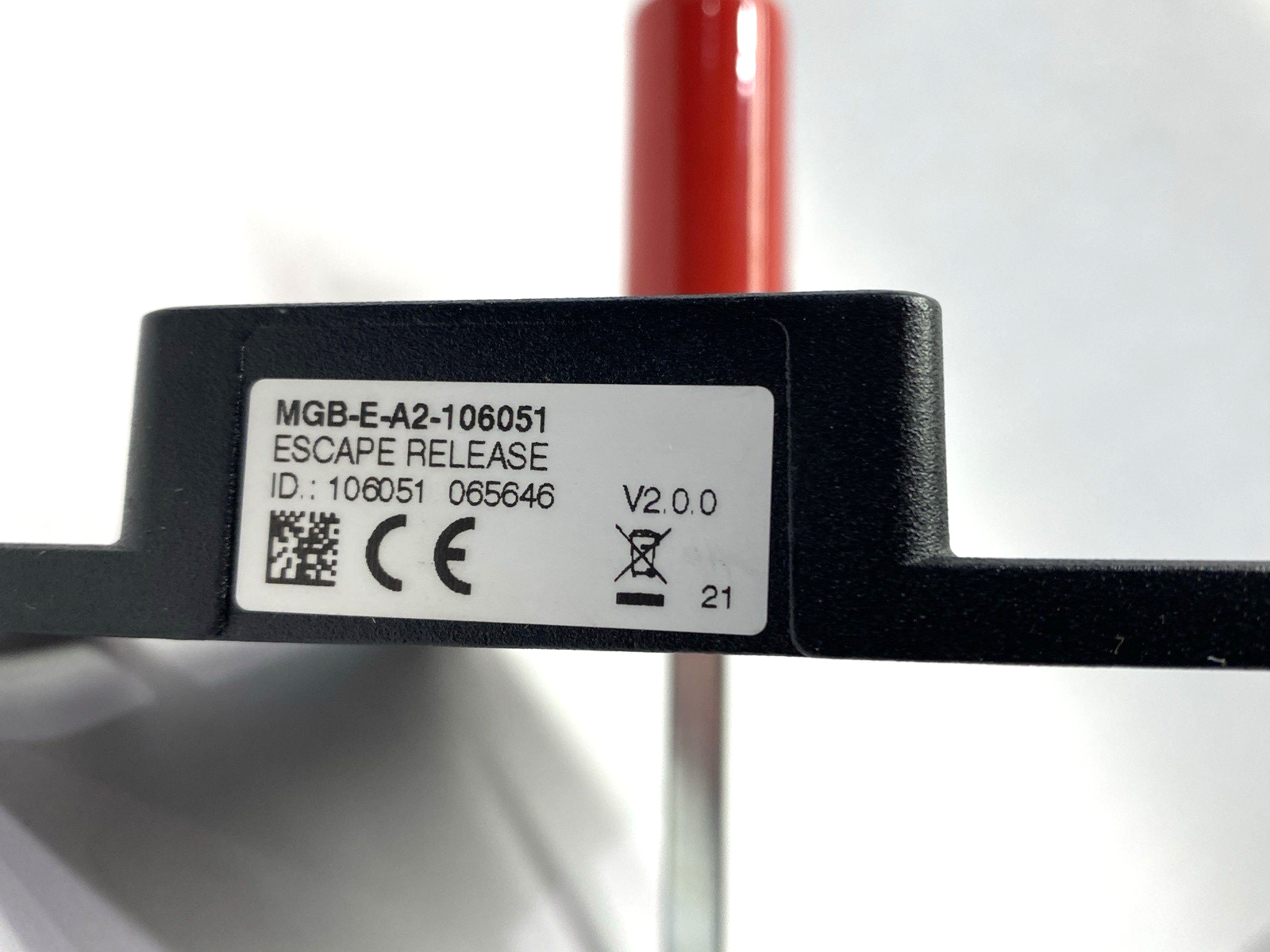 MGB-E-A2-106051 | Euchner Escape Handle 106051 MISSING MOUNTING PLATES & BASE - Used - Maverick Industrial Sales