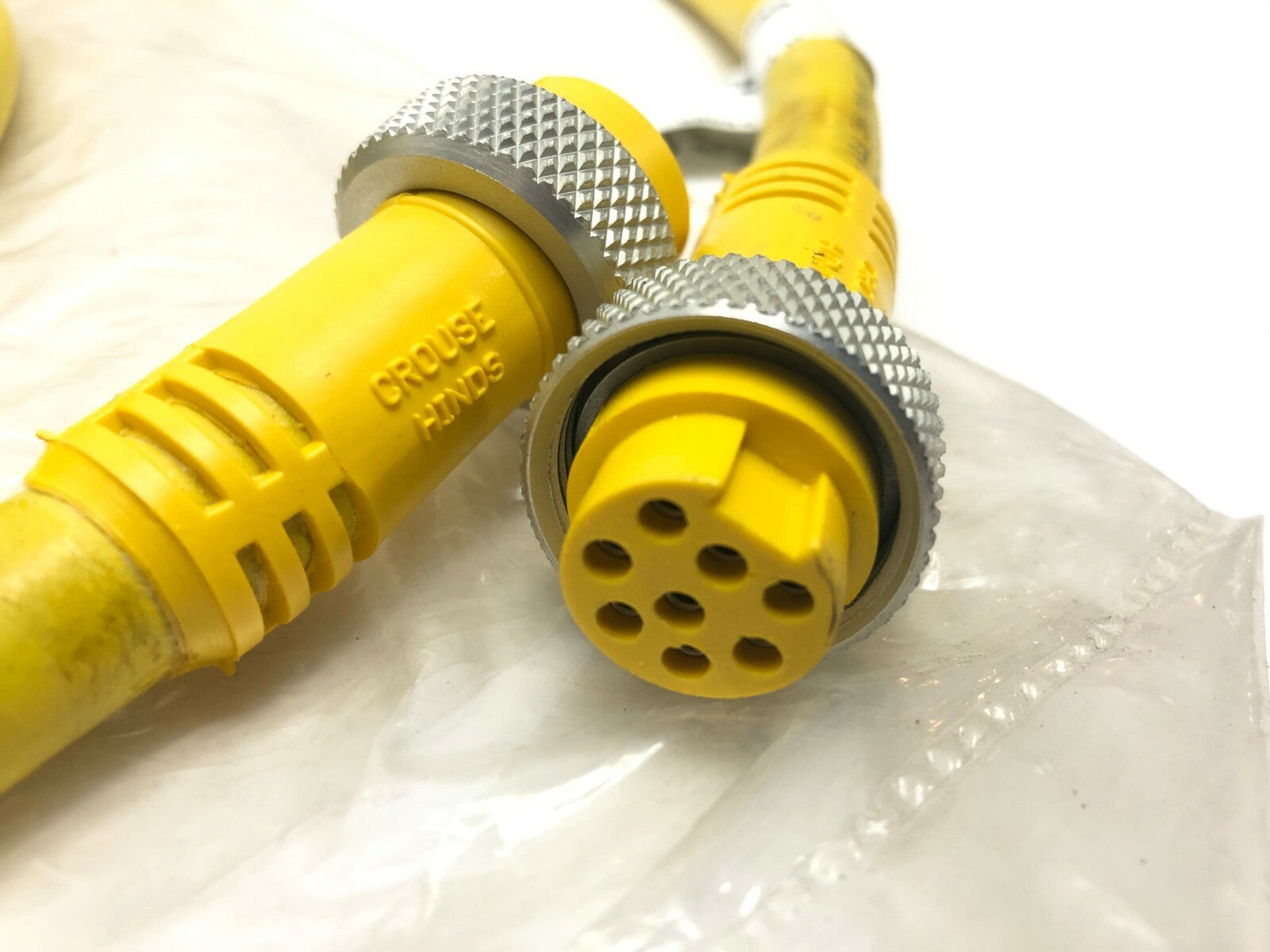 X8989-75S | Cooper Crouse-Hinds Mini-Line ST00W Male to Female Extensions, 8 pin - New – Open box - Maverick Industrial Sales