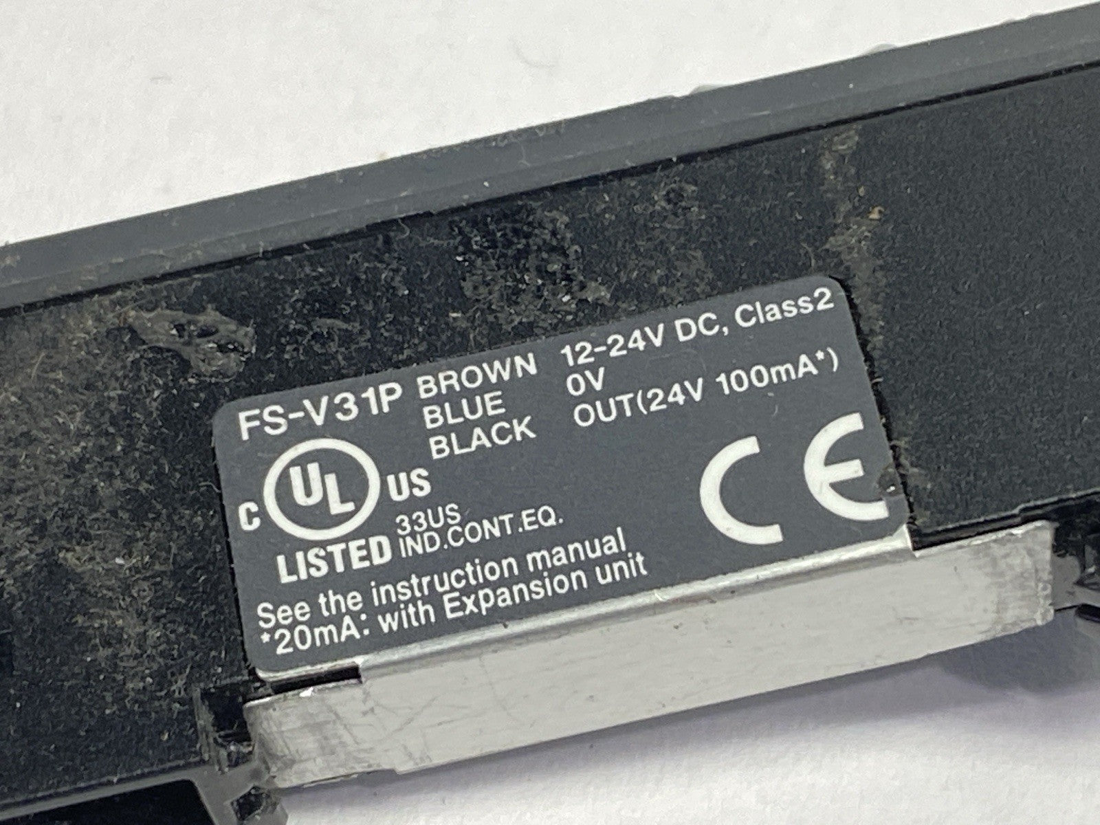 Keyence FS-V31P Fiber Amplifier Main Unit 16" Cable NO COVER - Maverick Industrial Sales