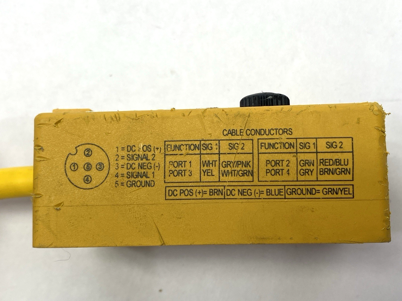 VB40.5-2 | Turck Junction Box 4-Port U0947-09 - For parts or not working - Maverick Industrial Sales