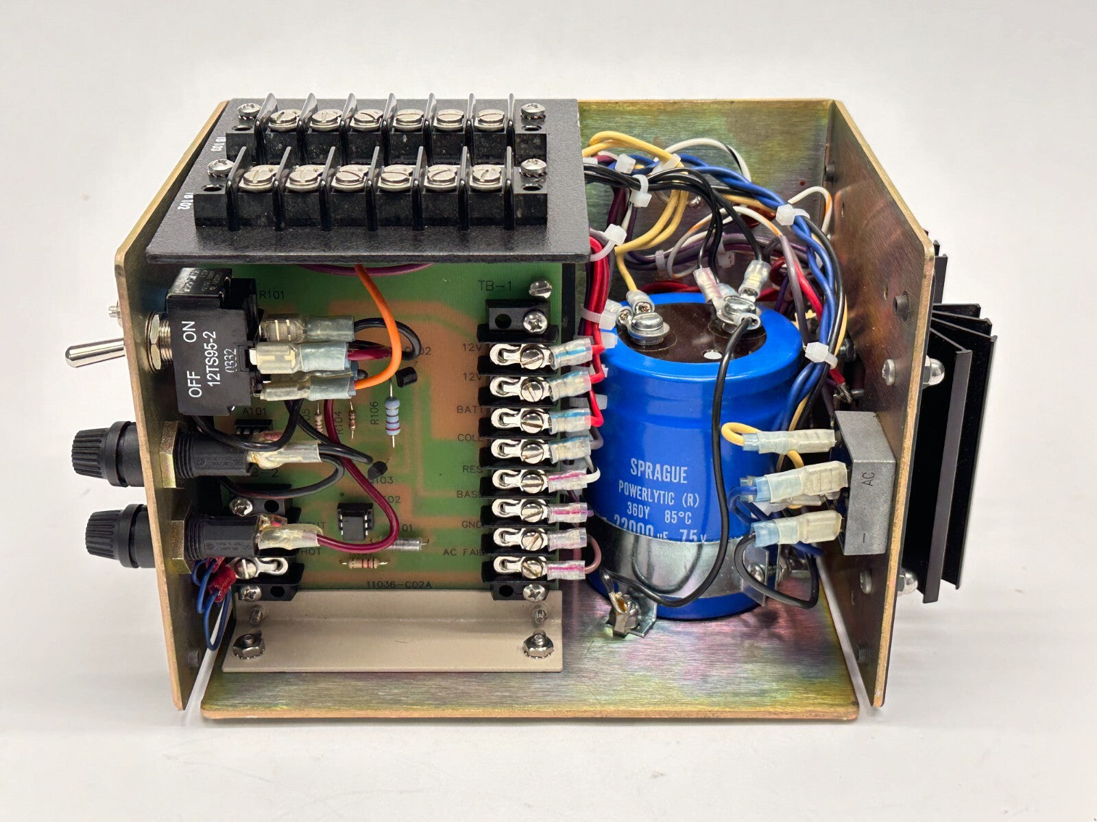 Thermo Eberline BCM Battery Charger Module 14VDC Input - 12/22VDC Output - Maverick Industrial Sales