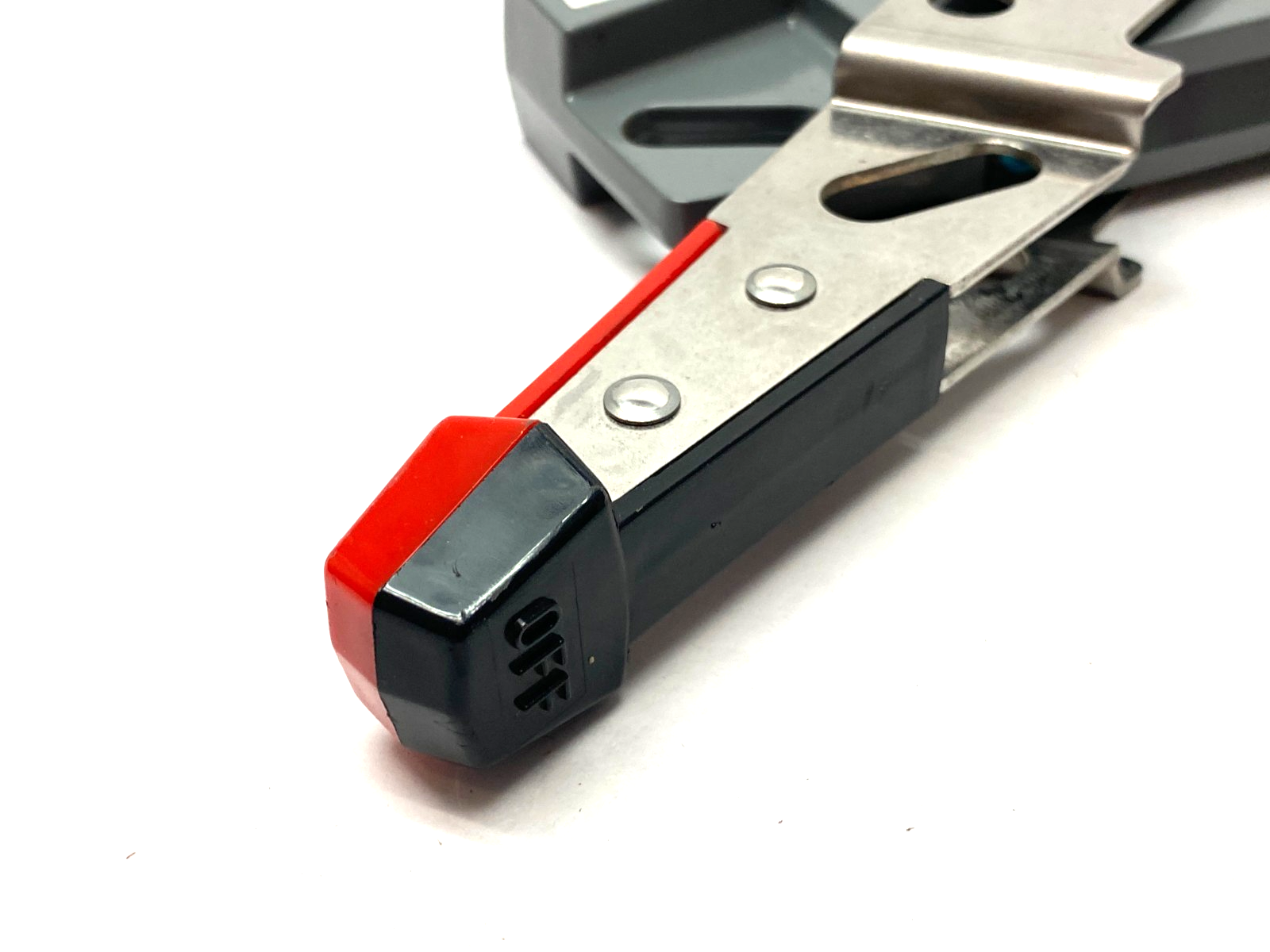 Siemens FHOH Flange Mounted Disconnect Handle Red/Black, Metal Body - Maverick Industrial Sales