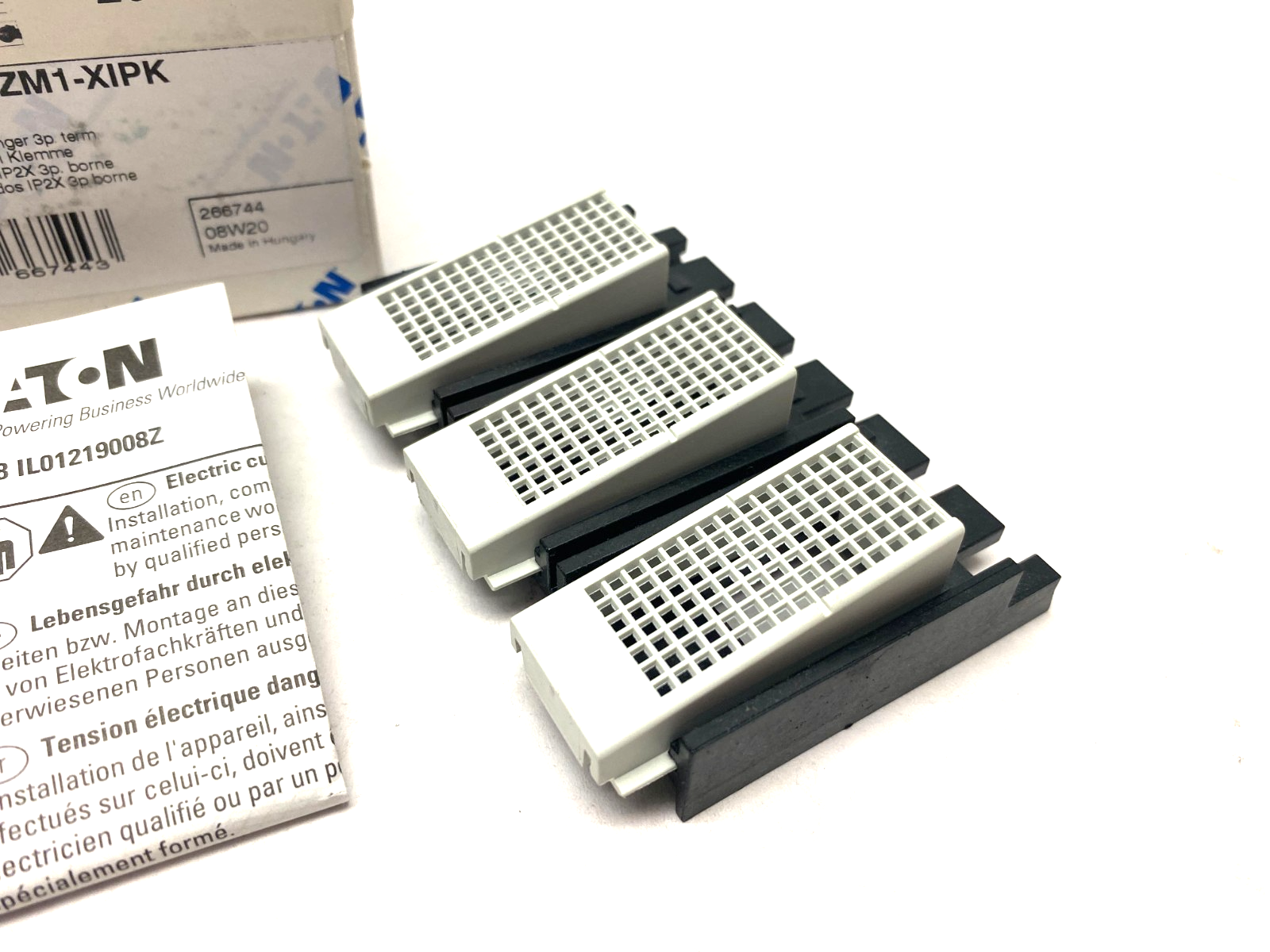 Eaton NZM1-XIPK Finger Protection/Contact Barrier Kit for Circuit Breakers 3-Pol - Maverick Industrial Sales