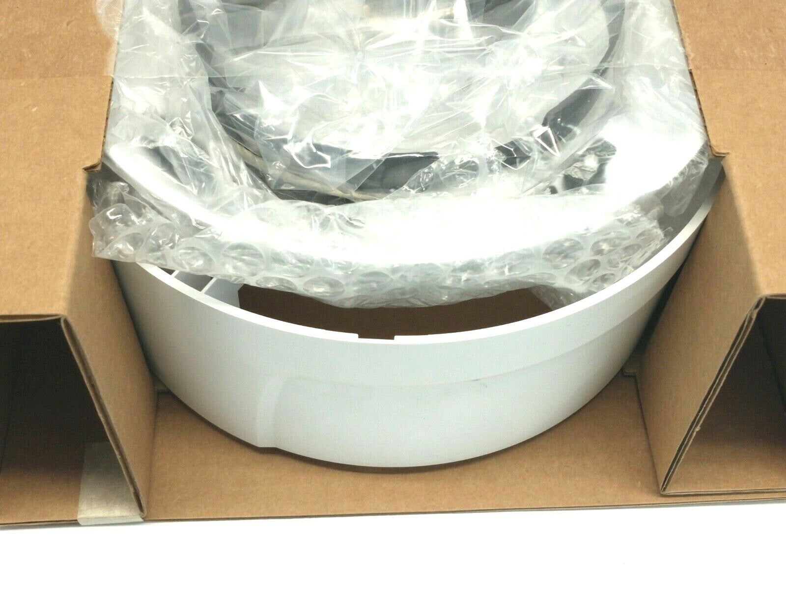 Pelco IDS0DN8-1 Sarix Indoor Fixed Dome Network Camera 0.5MP 2.8-8mm Variofocal - Maverick Industrial Sales