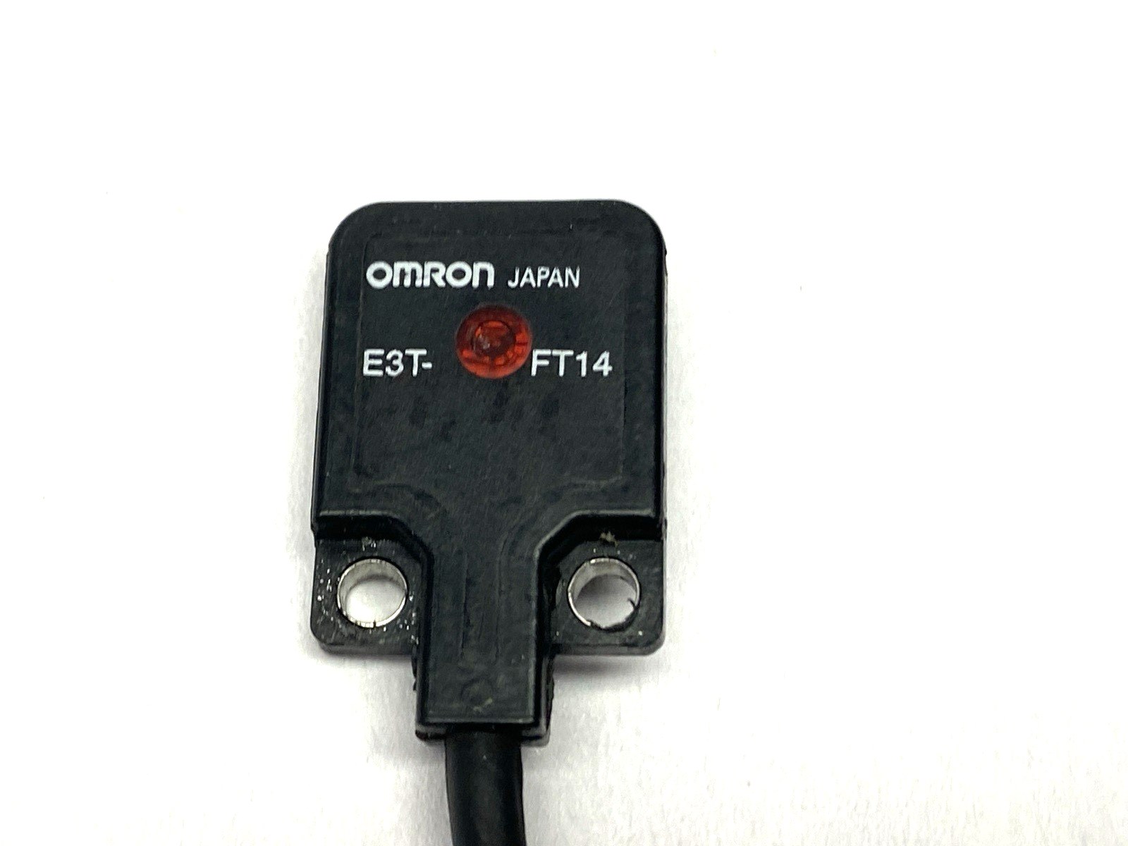 Omron E3T-FT14 Ultrathin Photoelectric Sensor 500mm Sensing Distance M2 2m - Maverick Industrial Sales