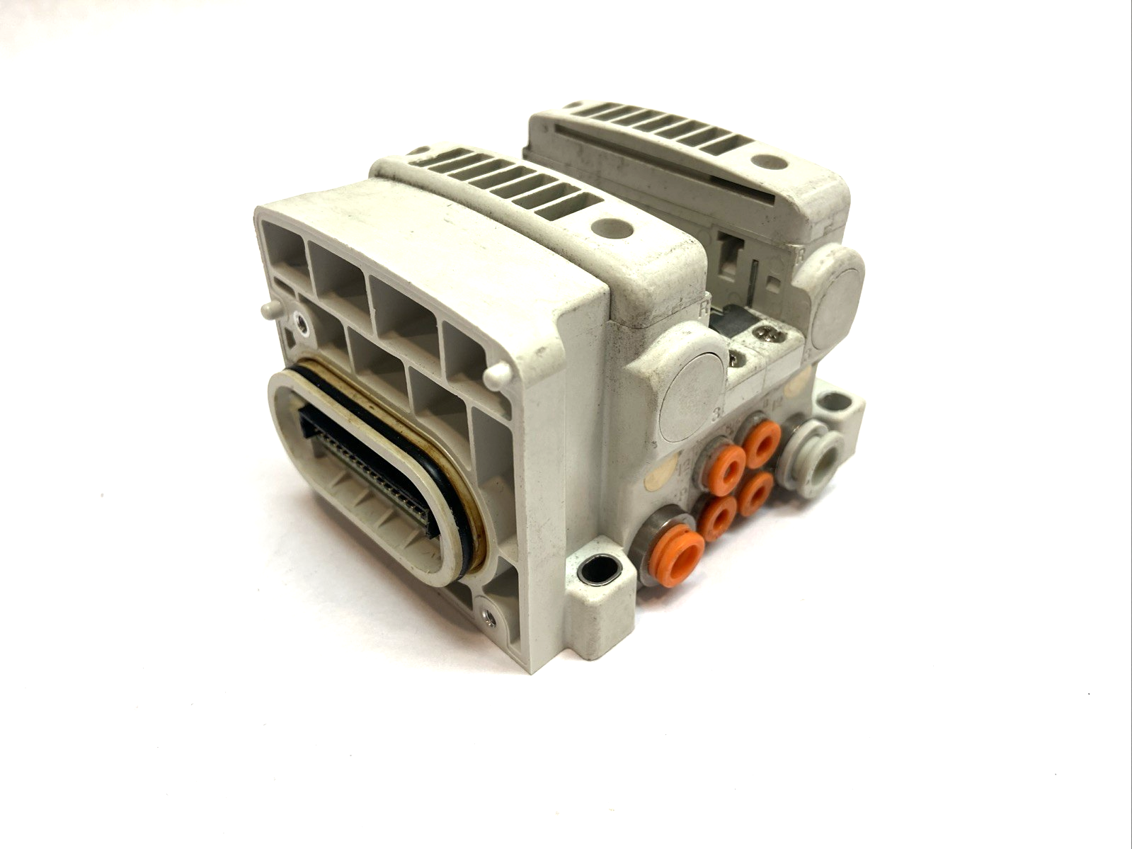 VV5QC11-02N3FD0-S | SMC Plug-In Manifold Base - Used - Maverick Industrial Sales