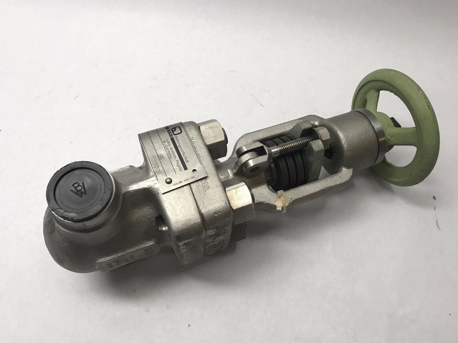 KSB 1" Inch 316 Stainless Steel Double Disc Gate Valve 150 lbs Socket Weld - Maverick Industrial Sales
