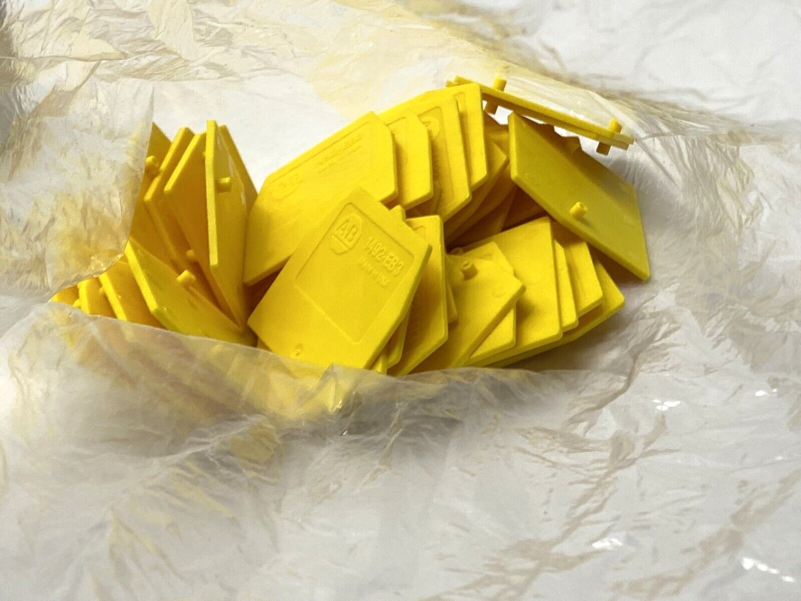 Allen Bradley 1492-EB3-Y Ser. A End Barriers LOT OF 37 - Maverick Industrial Sales