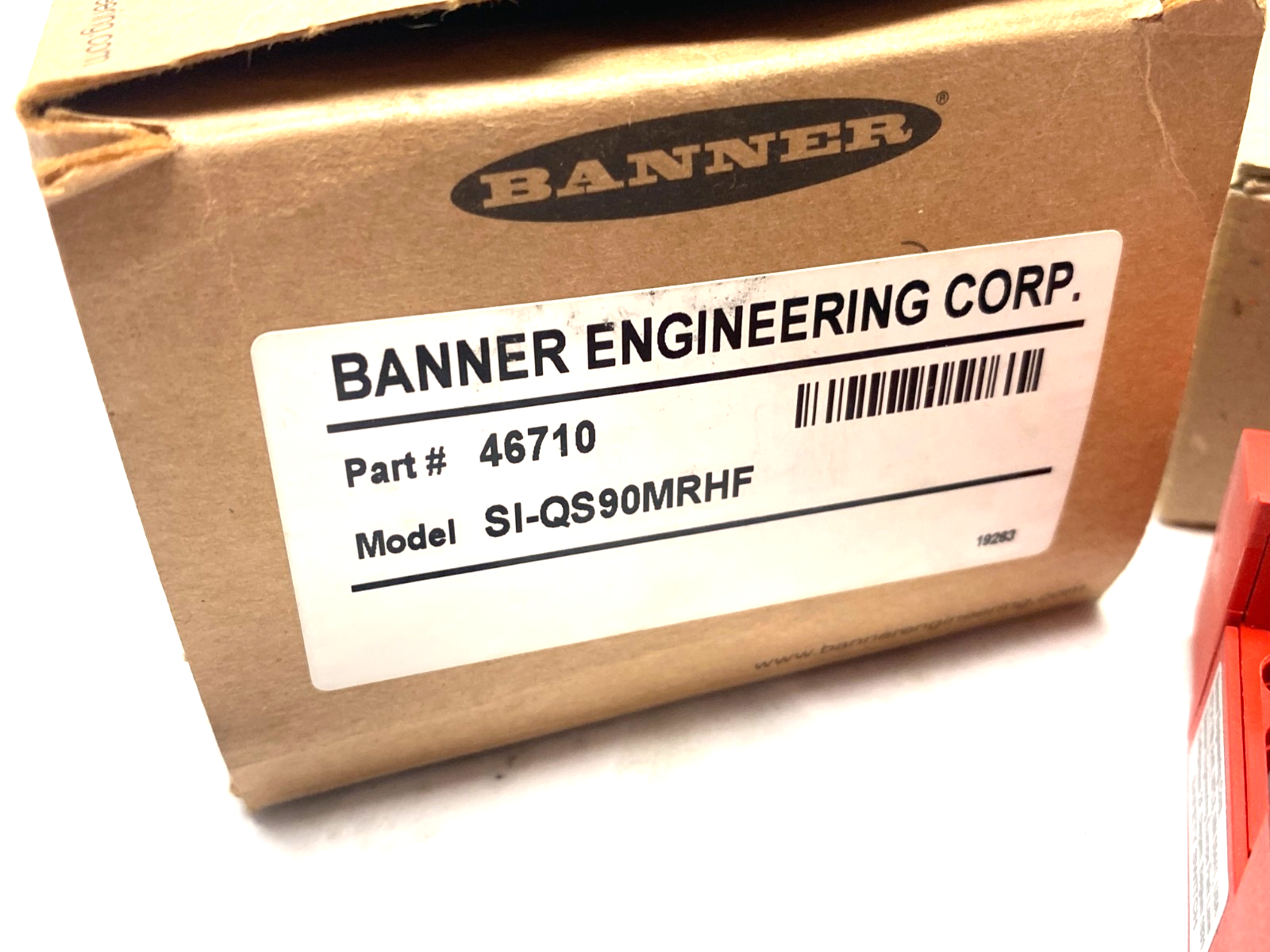 Banner SI-QS90MRHF Compact Flat-Pack Safety Switch Horizontal Radius 46710 - Maverick Industrial Sales