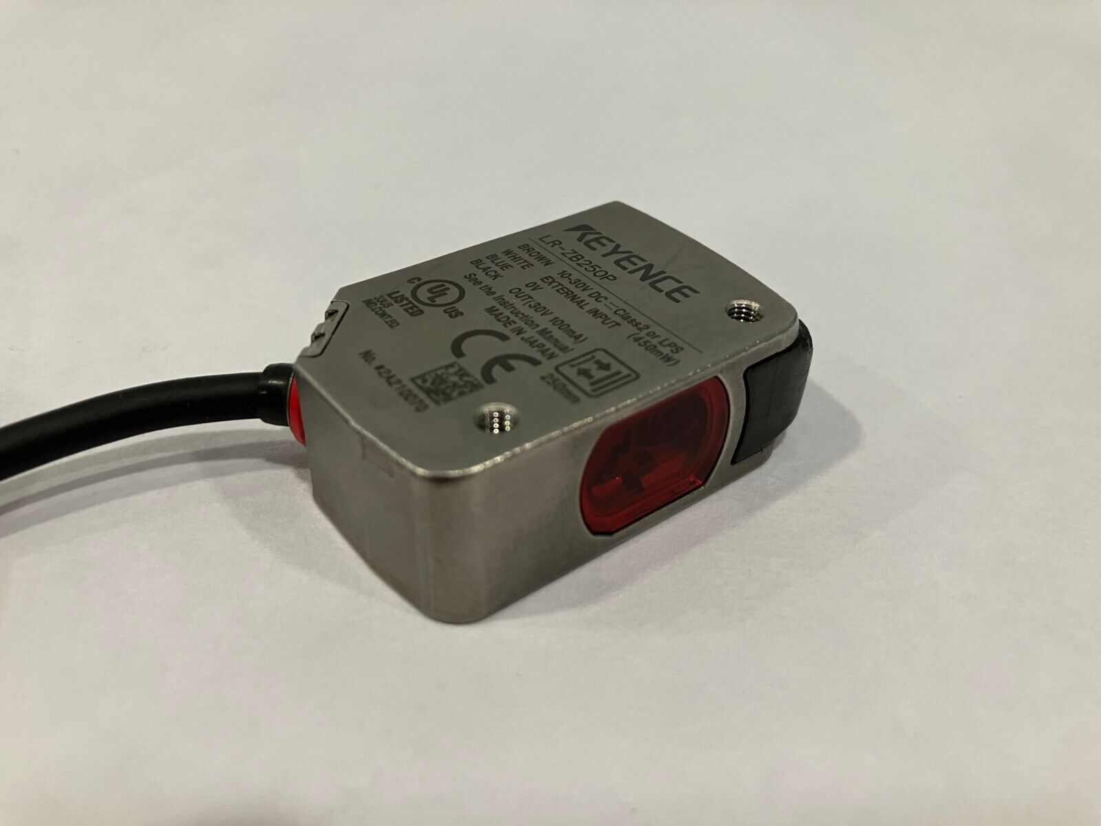 Keyence LR-ZB250P Self Contained Laser Sensor w/ Cable CMOS Rectangular - Maverick Industrial Sales