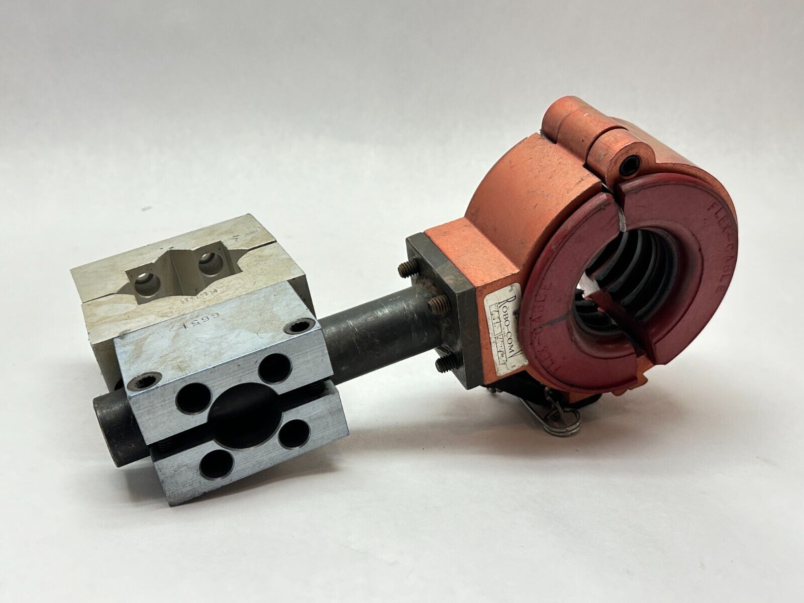 Robo-ComV 6513 Pipe Clamp w/ 6658 Clamp Assembly - Maverick Industrial Sales