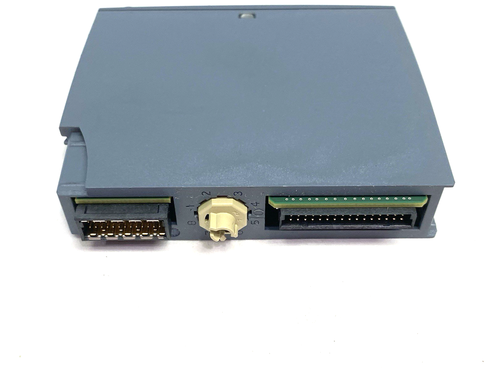 6ES7132-6BF00-0BA0 | Siemens SIMATIC ET 200SP Digital Output Module DQ 8x 24 V DC - Used - Maverick Industrial Sales