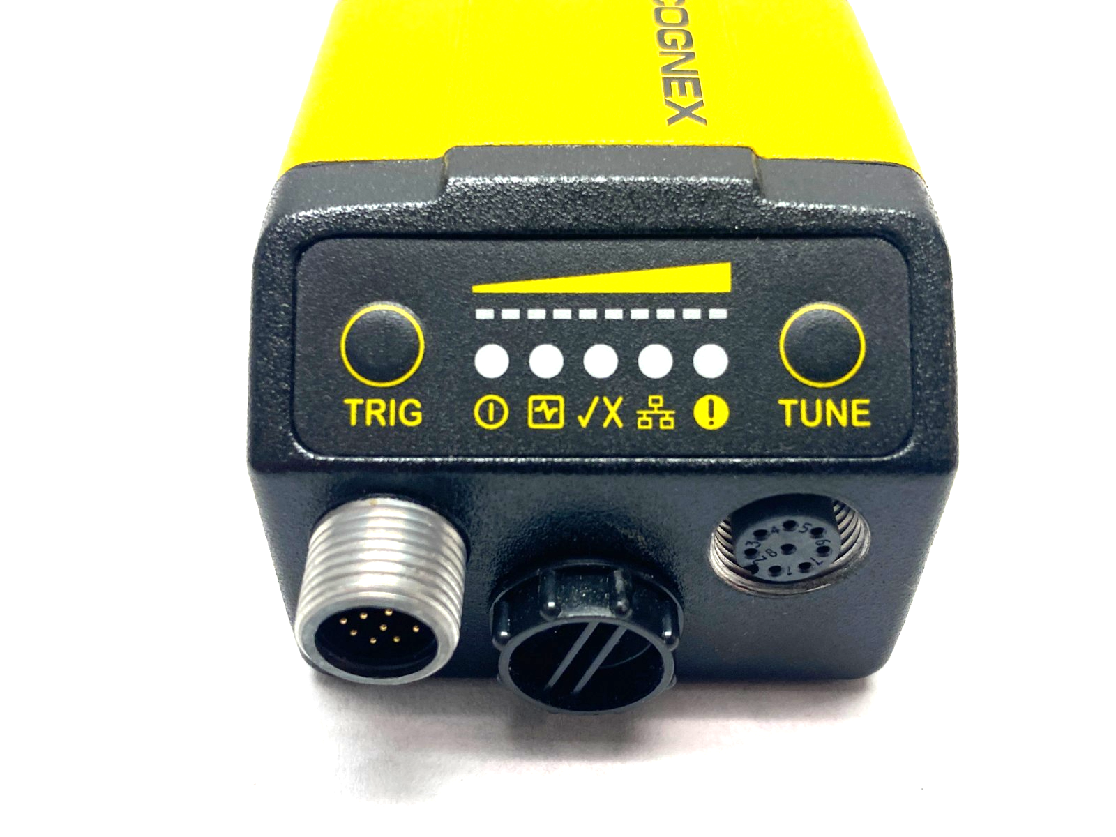 Cognex DM303QL DataMan Fixed Mount Barcode Reader 825-0400-1R w/ 820-0290-1R - Used - Maverick Industrial Sales