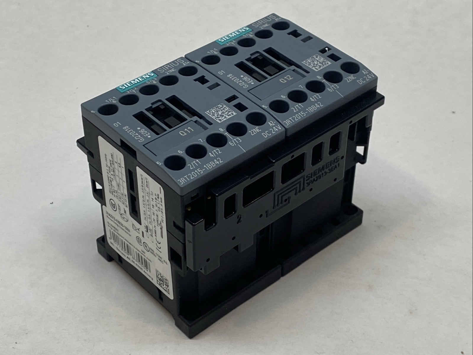 Siemens 3RT2015-1BB42 Contactor (2x) w/ 3RA2913-3EA1 Overload Relay - Maverick Industrial Sales