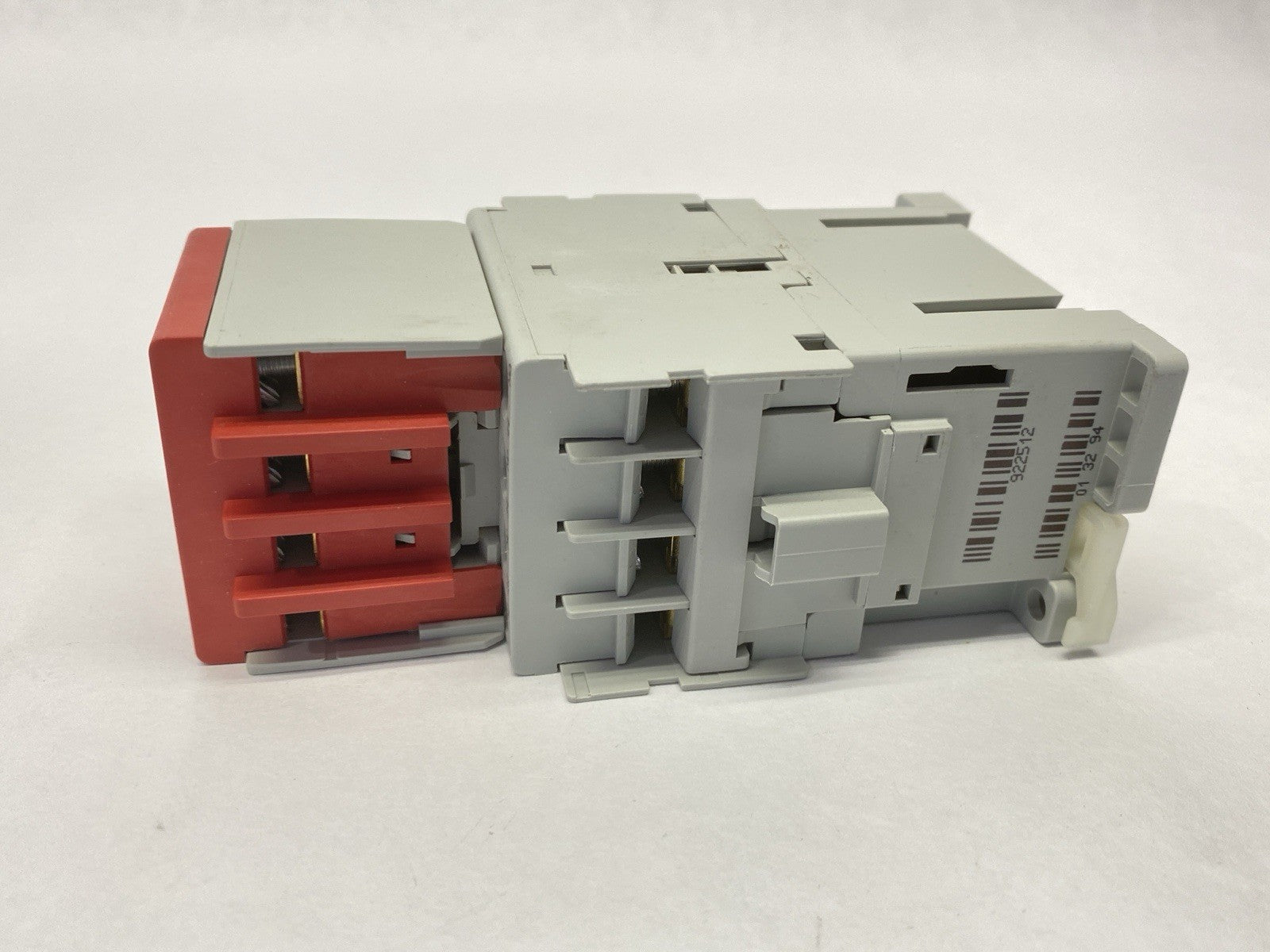 700S-CFB620EJC | Allen Bradley Ser A Safety Control Relay 10A 600VAV 24VDC Coil - New – Open box - Maverick Industrial Sales