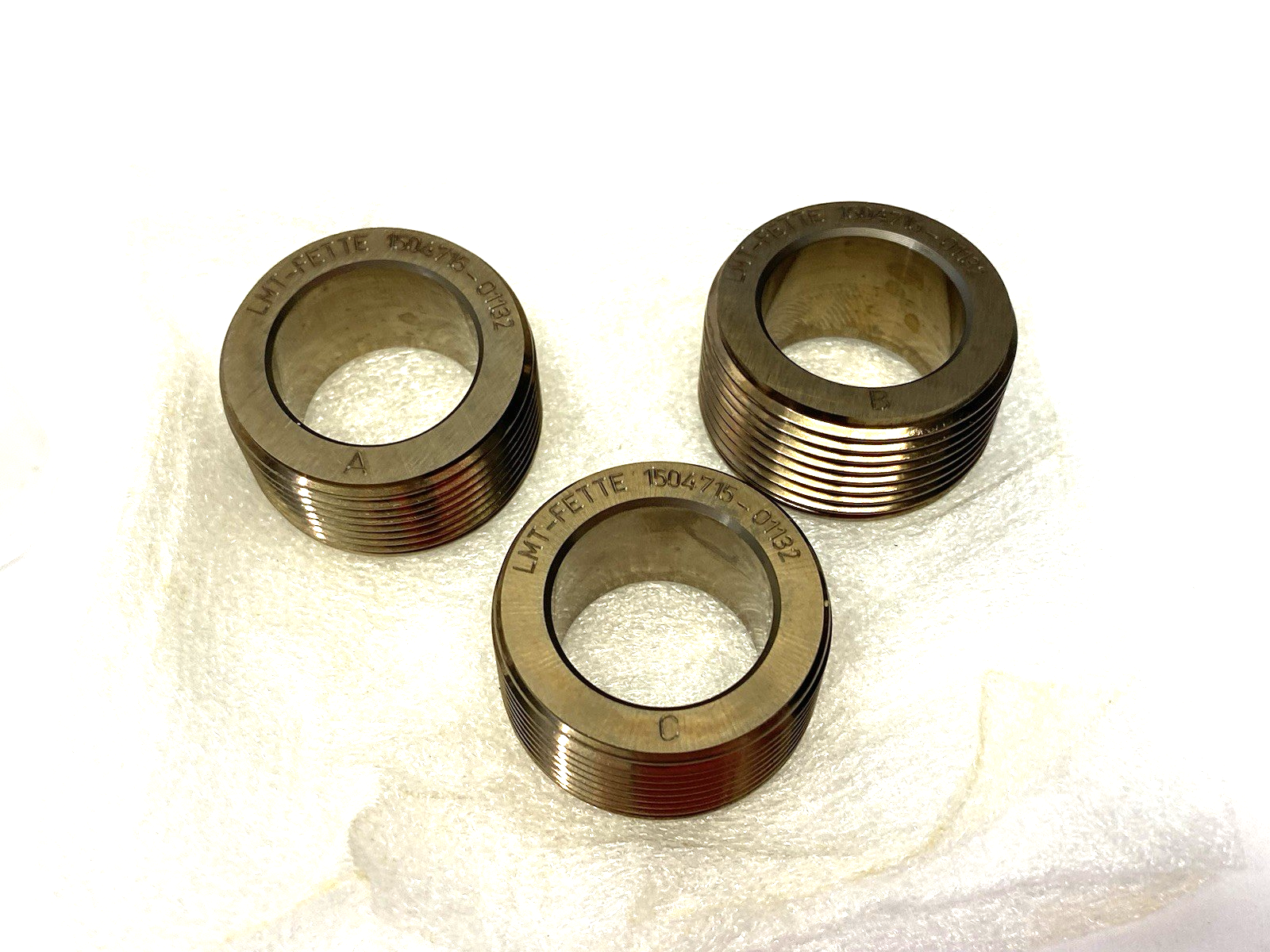 1504715 | LMT Fette Thread Rolling Die Head Inserts M10 x 1,5 1k HS, PKG OF 3 - New – Open box - Maverick Industrial Sales