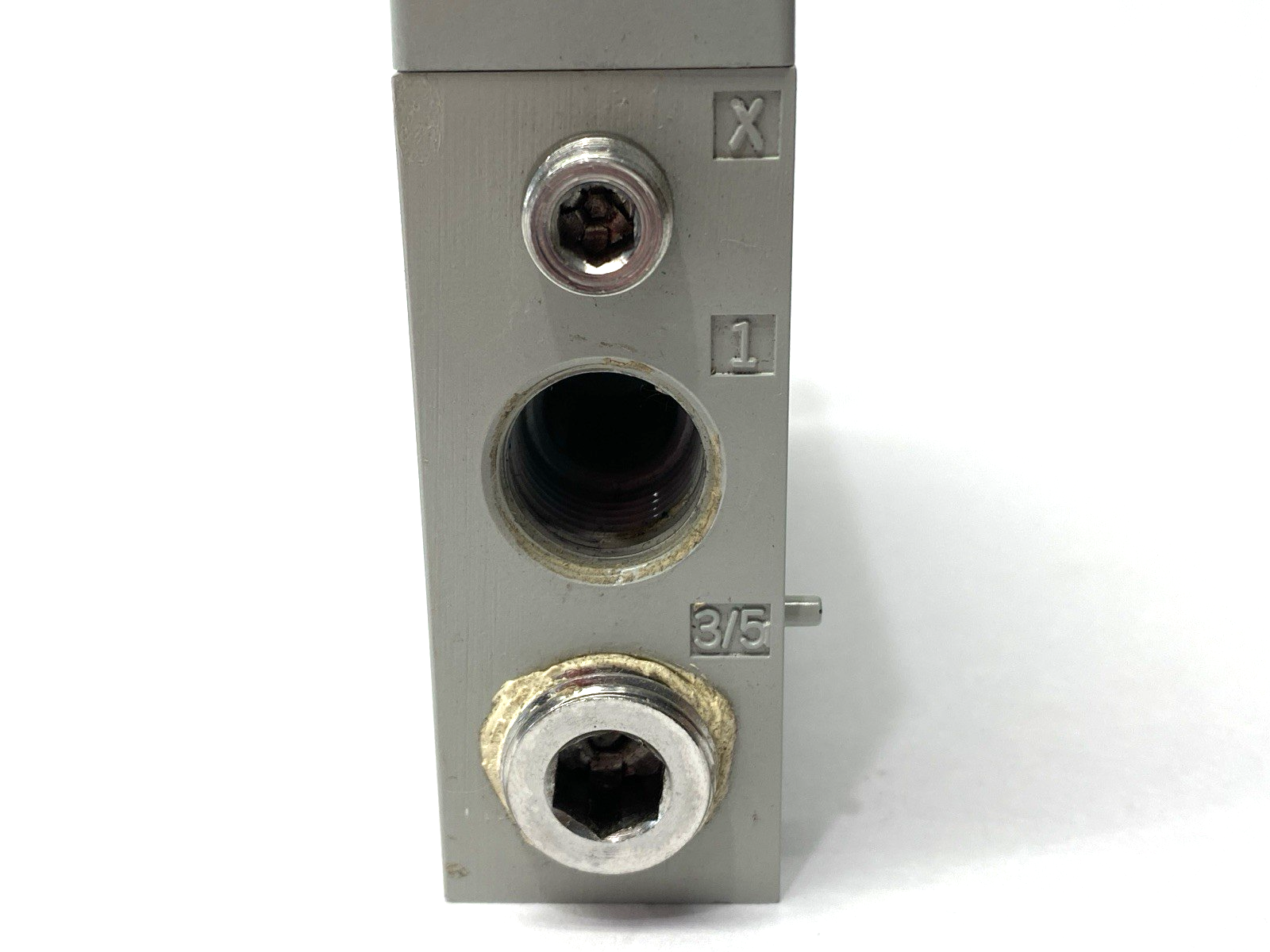 Numatics Pneumatic Manifold Block X, 1", 3/5" Ports - Maverick Industrial Sales