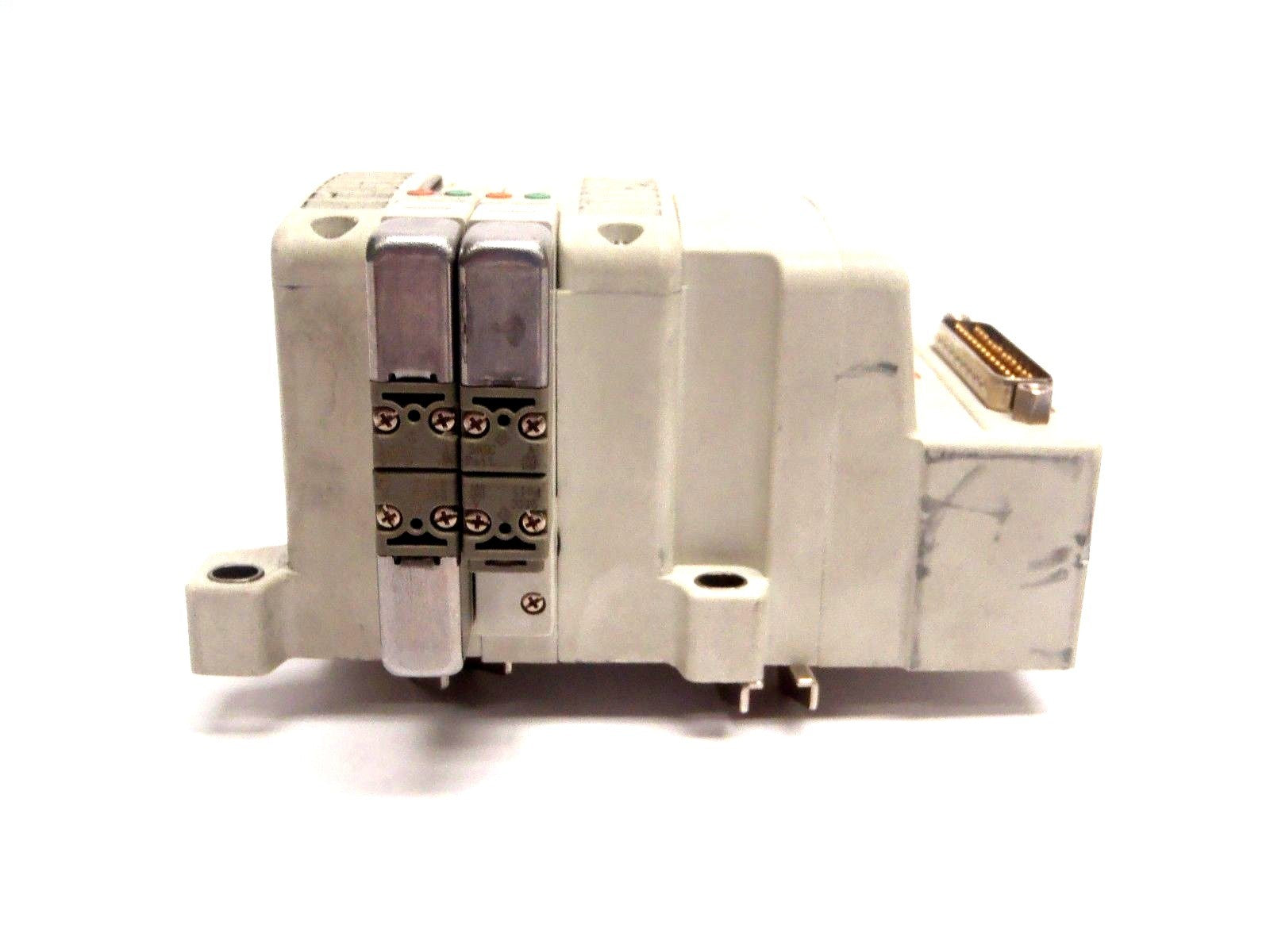 SMC Connector Mainifold With (2) VQC1400N-51 Valves 0.1-0.7MPa 2 Valve - Maverick Industrial Sales