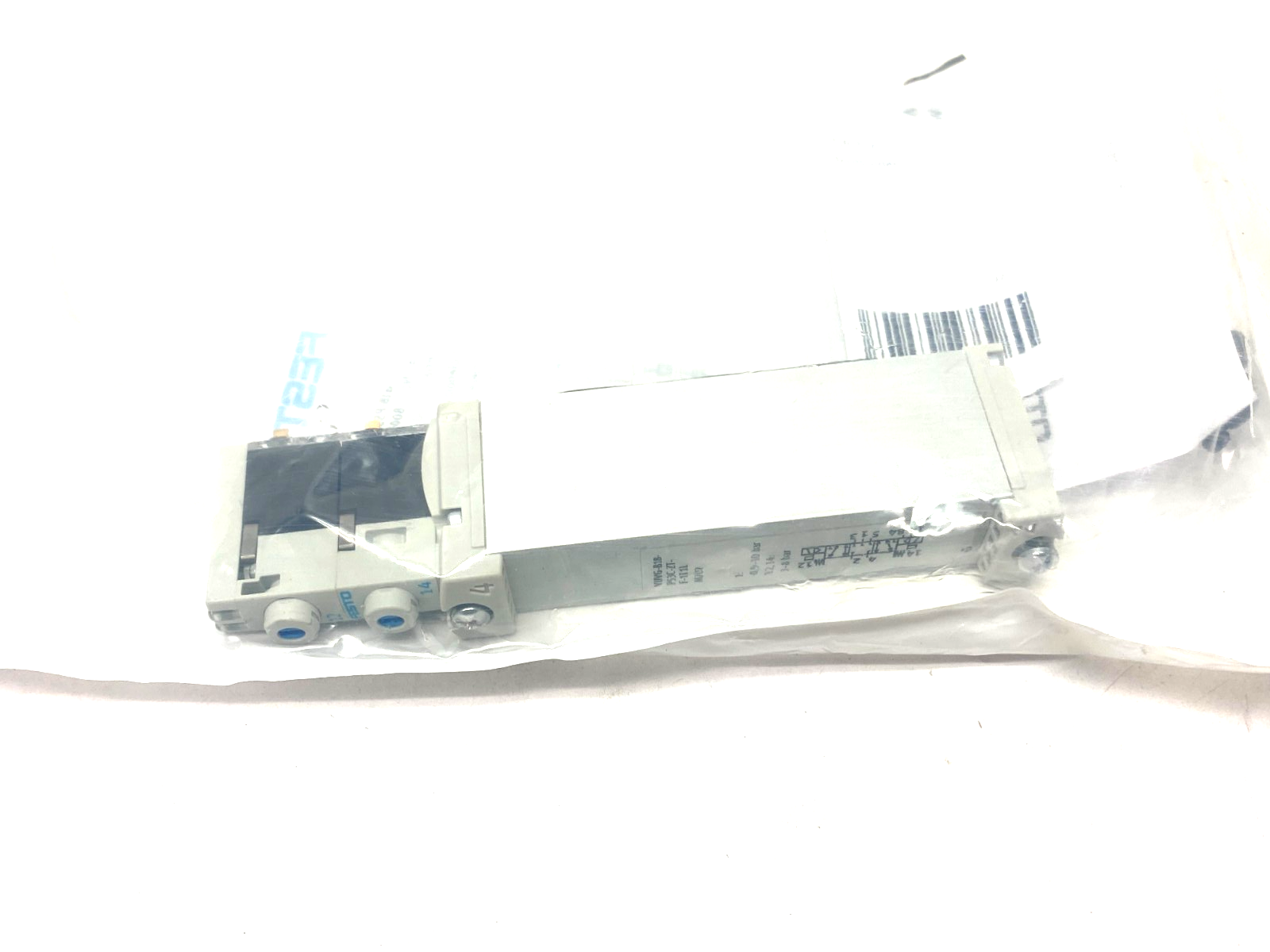 Festo VUVG-B18-P53C-ZT-F-1T1L Solenoid Valve, 5/3 Closed, 8004894 - Maverick Industrial Sales