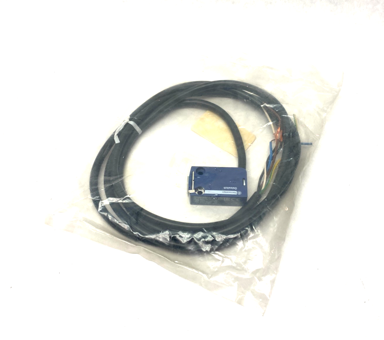 Telemecanique ZCMD21L2 Snap-Action Limit Switch 1-NO, 1-NC Contacts - Maverick Industrial Sales