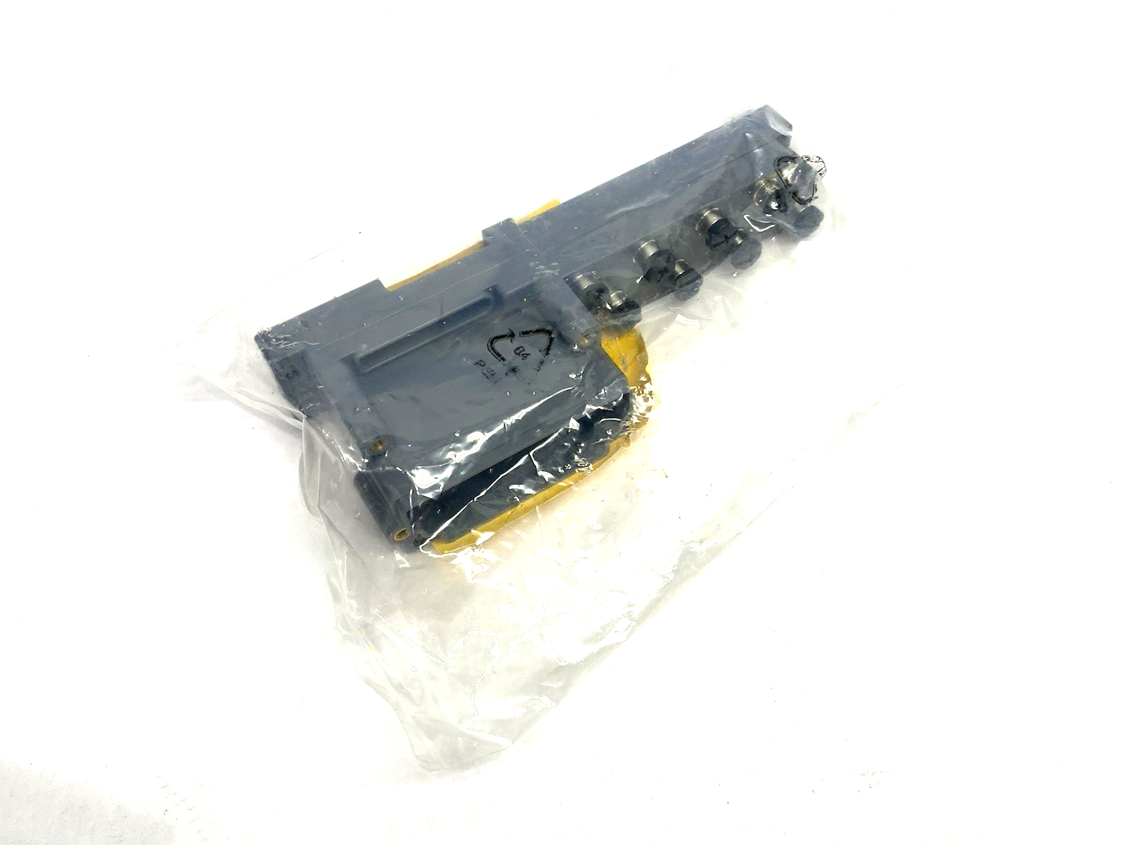 BL67-B-8M8-4-P | Turck Base Module 8× M8 4-Pin Connection 6827384 - New - Maverick Industrial Sales