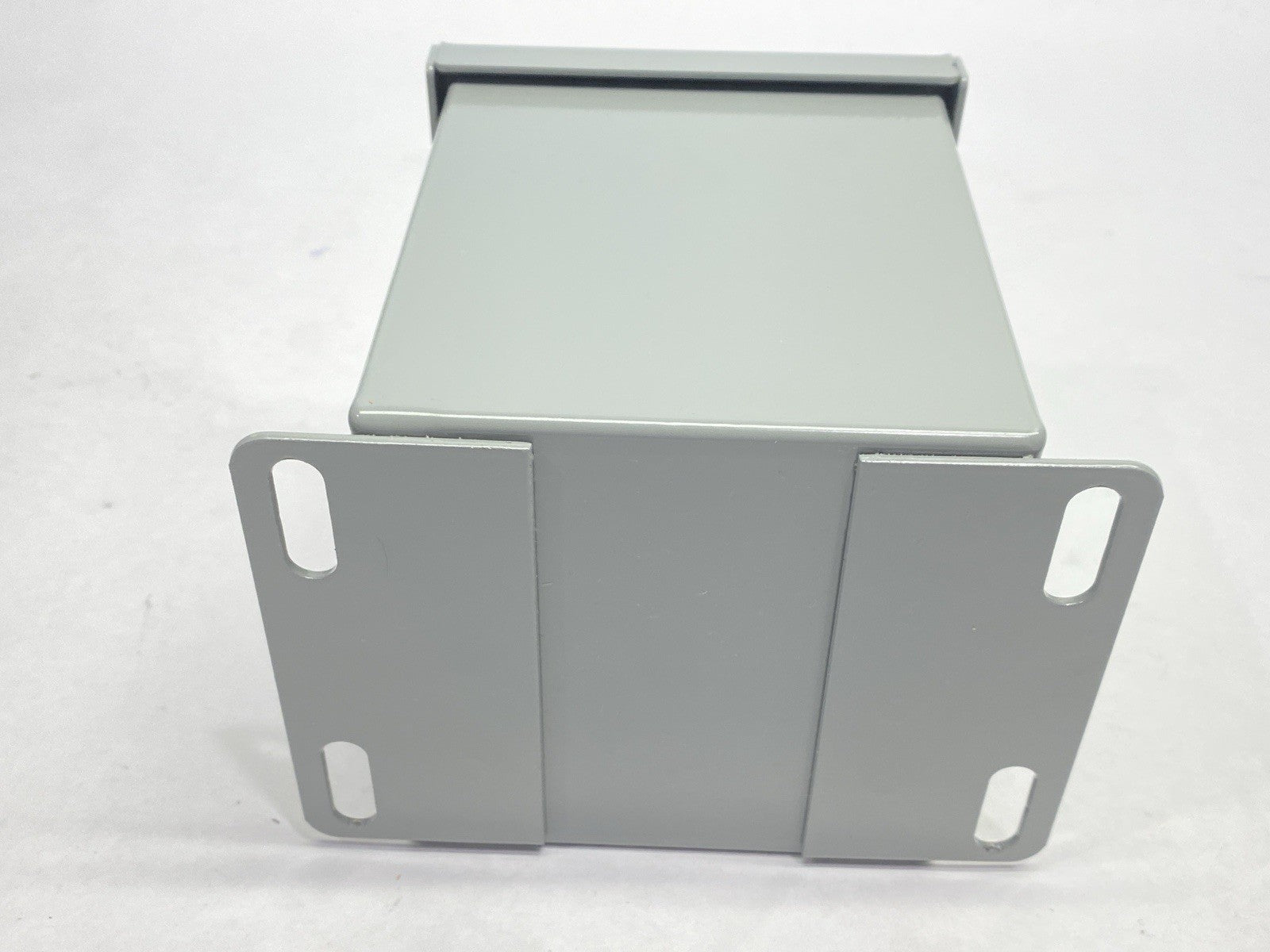 SCE-1PBXI | Saginaw Control & Engineering Pushbutton Enclosure 4" x 4" - New – Open box - Maverick Industrial Sales