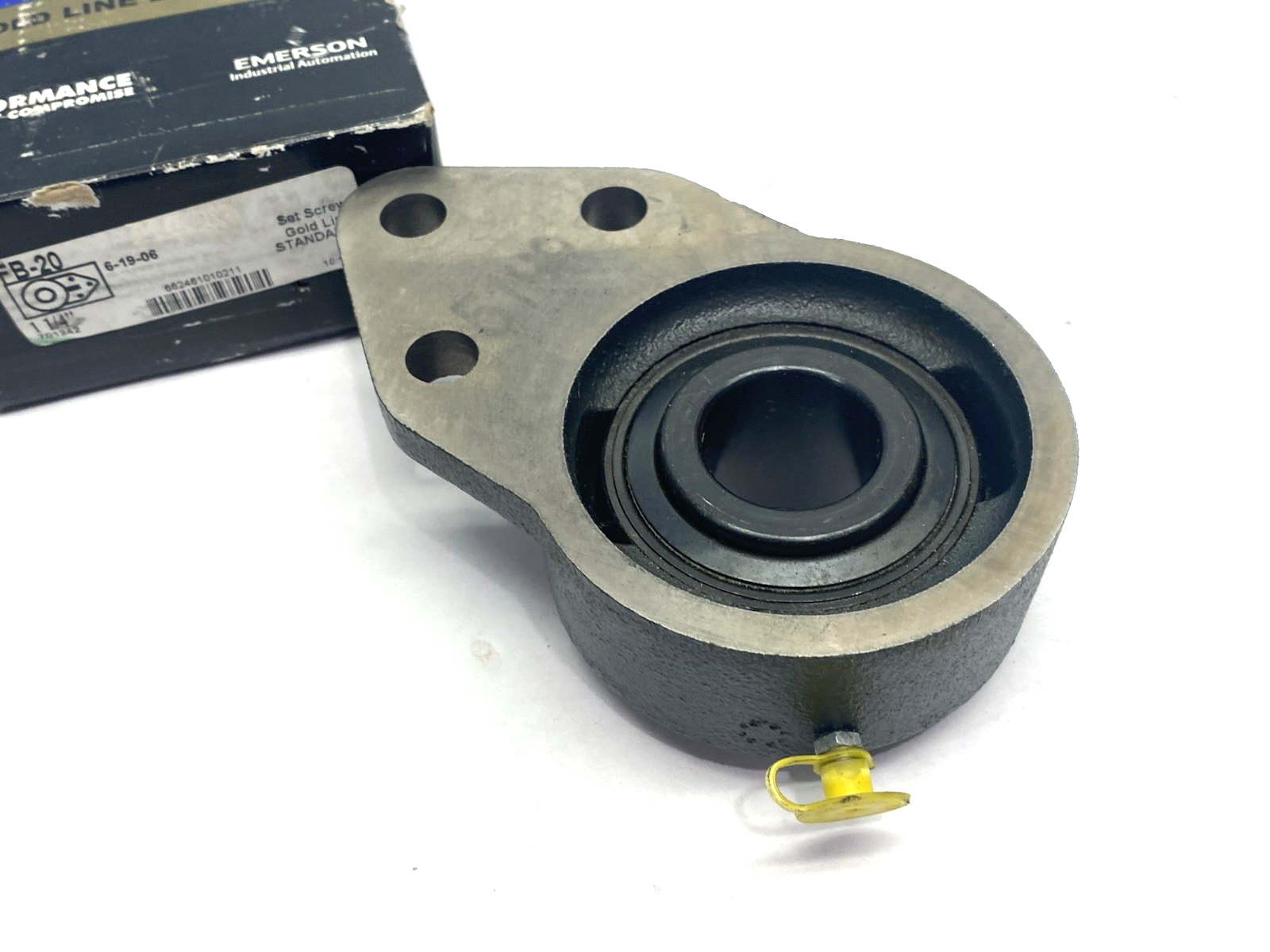 SealMaster FB-20 Three-Bolt Mounted Bearing Unit, Set Screw Gold Line, 701242 - Maverick Industrial Sales