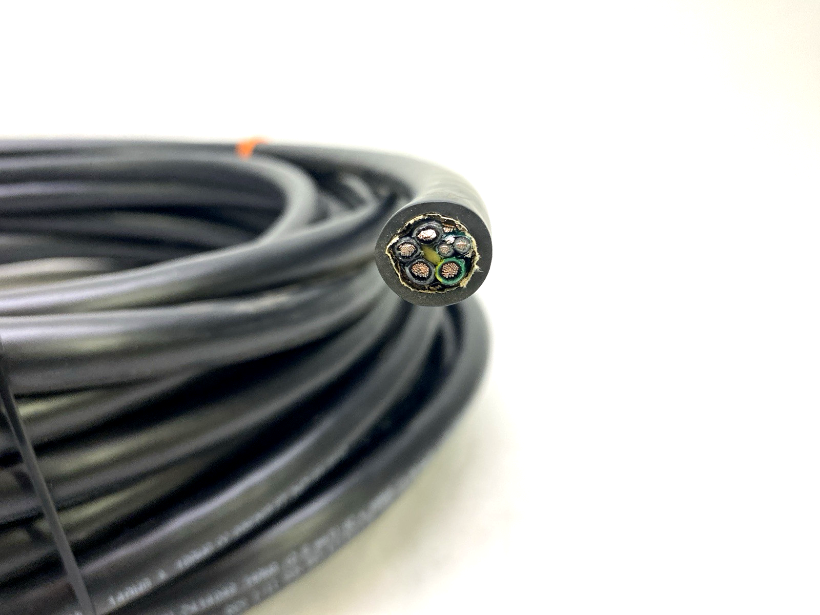 LAPP 7414048 Cable OLFLEX VFD W/SIGNAL 14/4C+18/2C 60.0 FT 4C 14 AWG Black - Maverick Industrial Sales