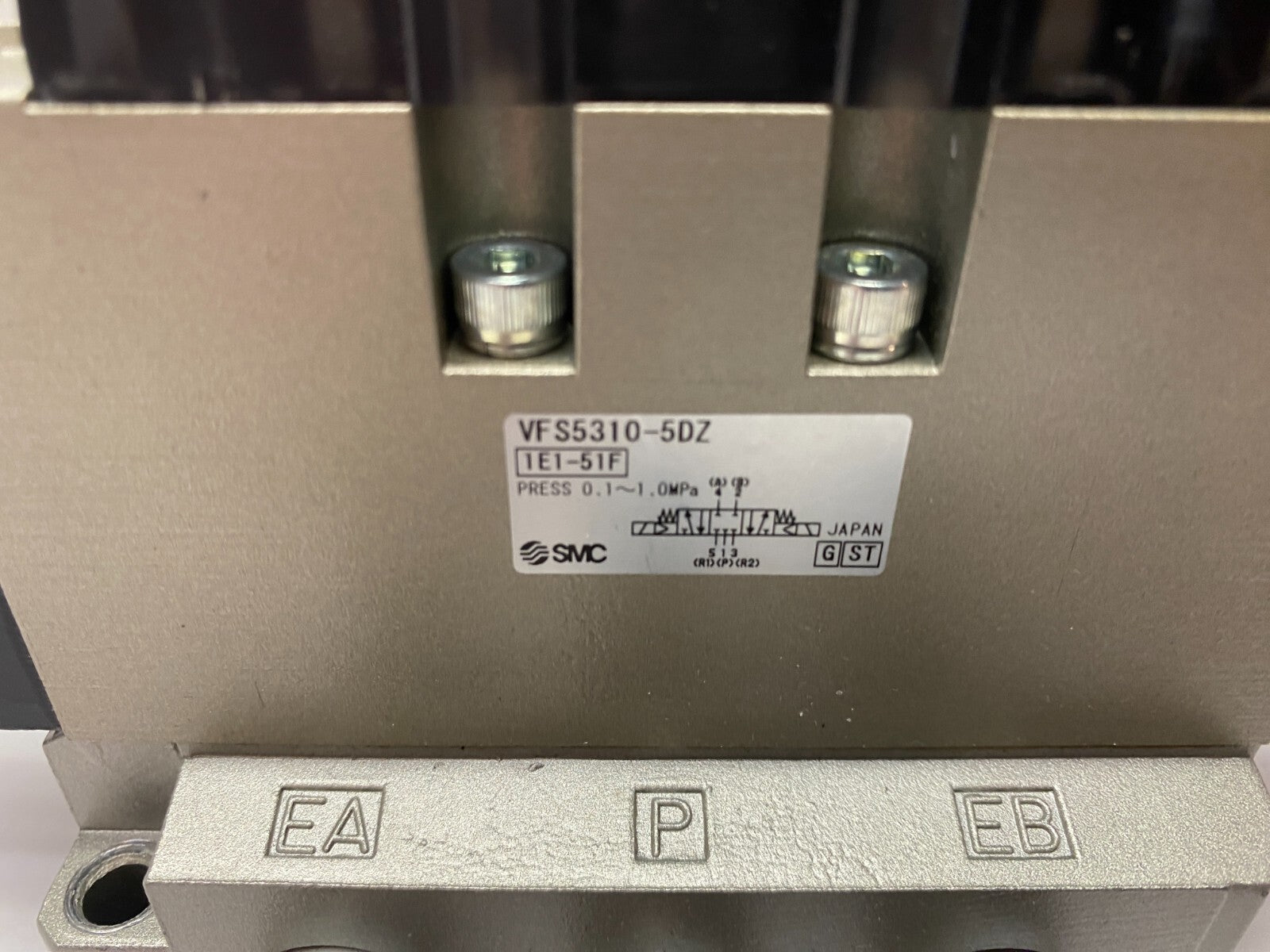 SMC VFS5310-5DZ 4/5 Port Solenoid Valve 3-Position DC21-26V - Maverick Industrial Sales